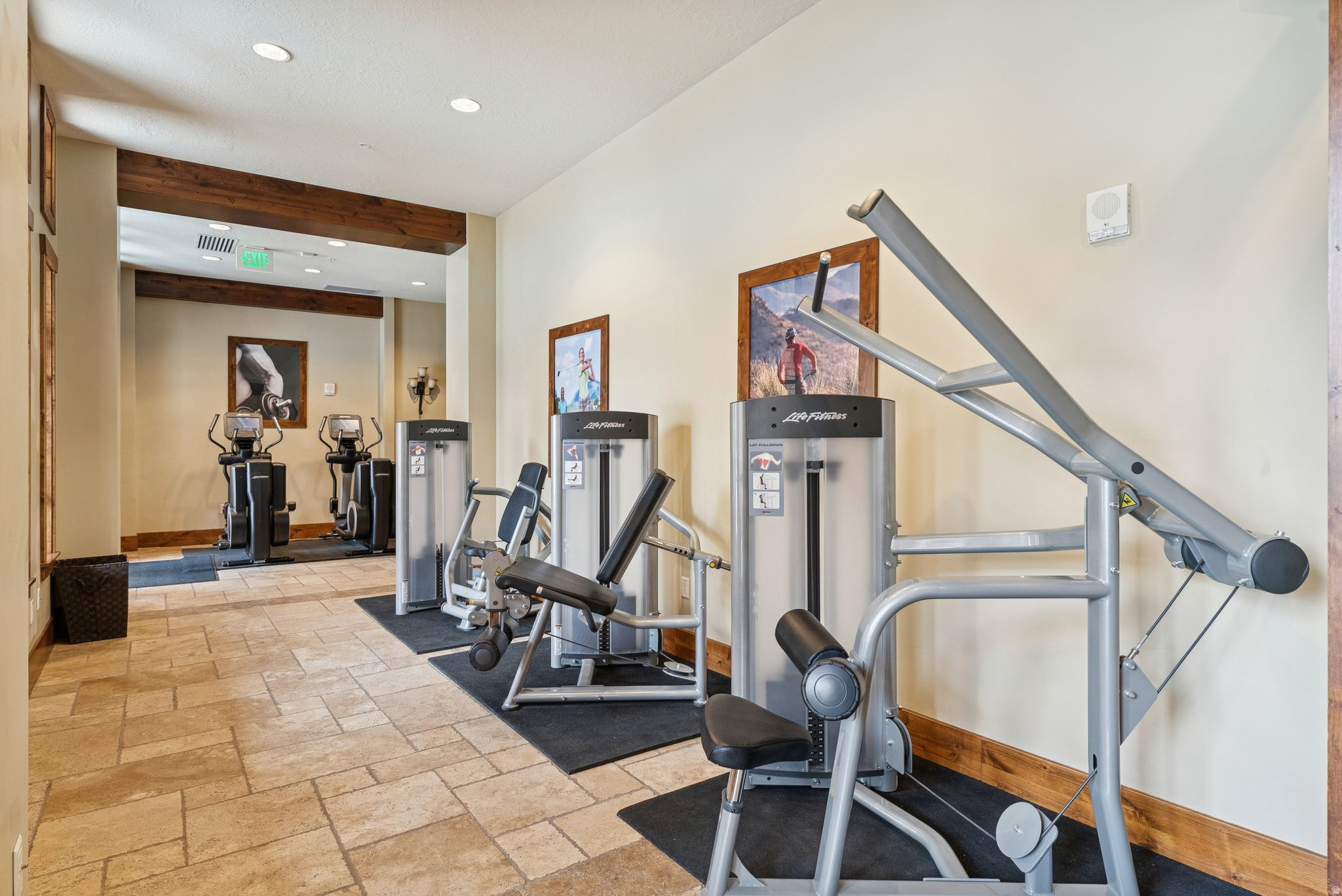 HYATT ESCALA - Residential