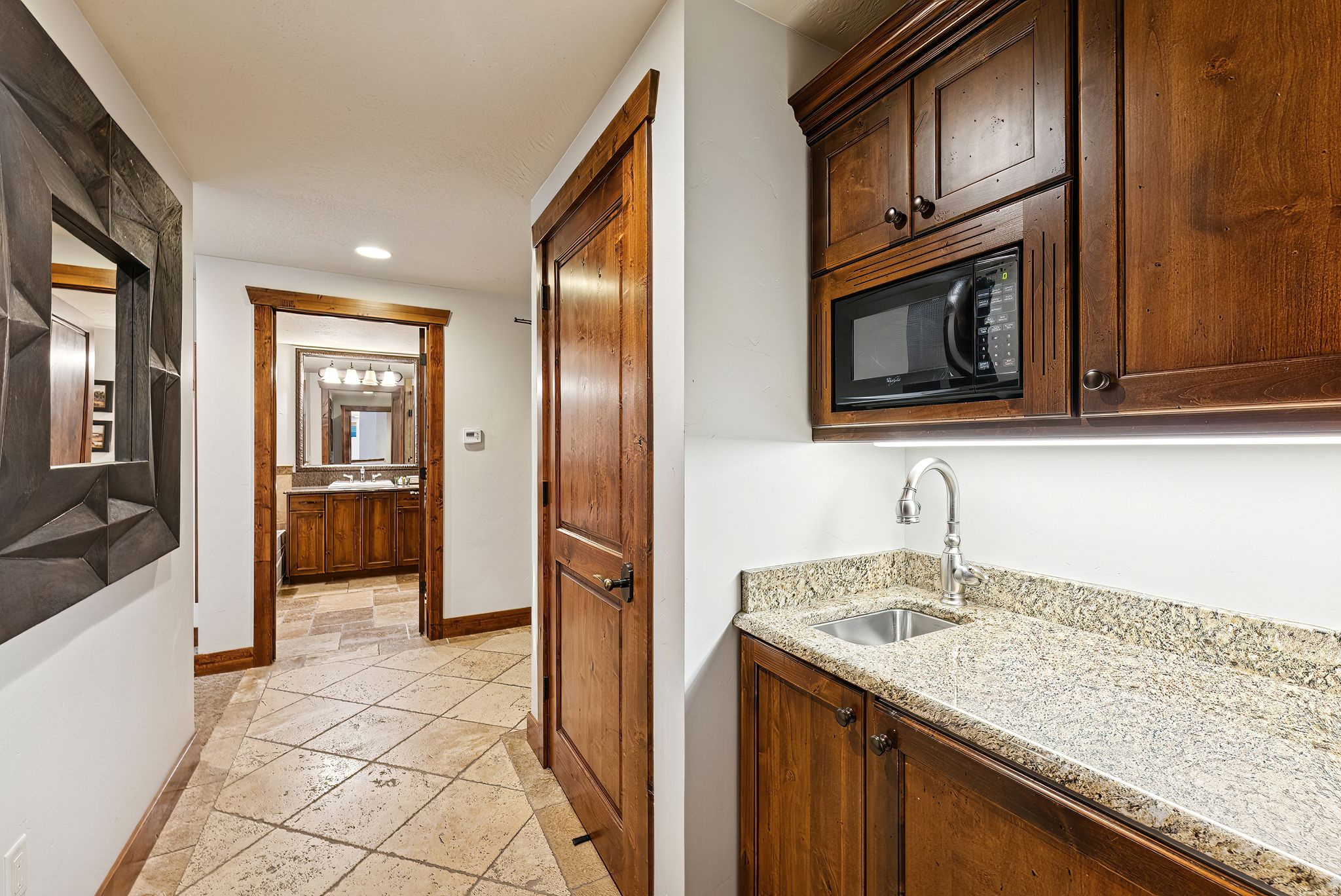 HYATT ESCALA - Residential