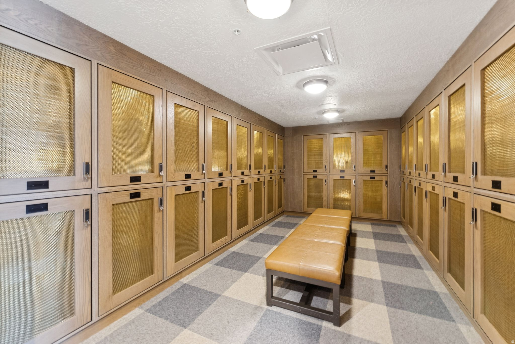 HYATT ESCALA - Residential