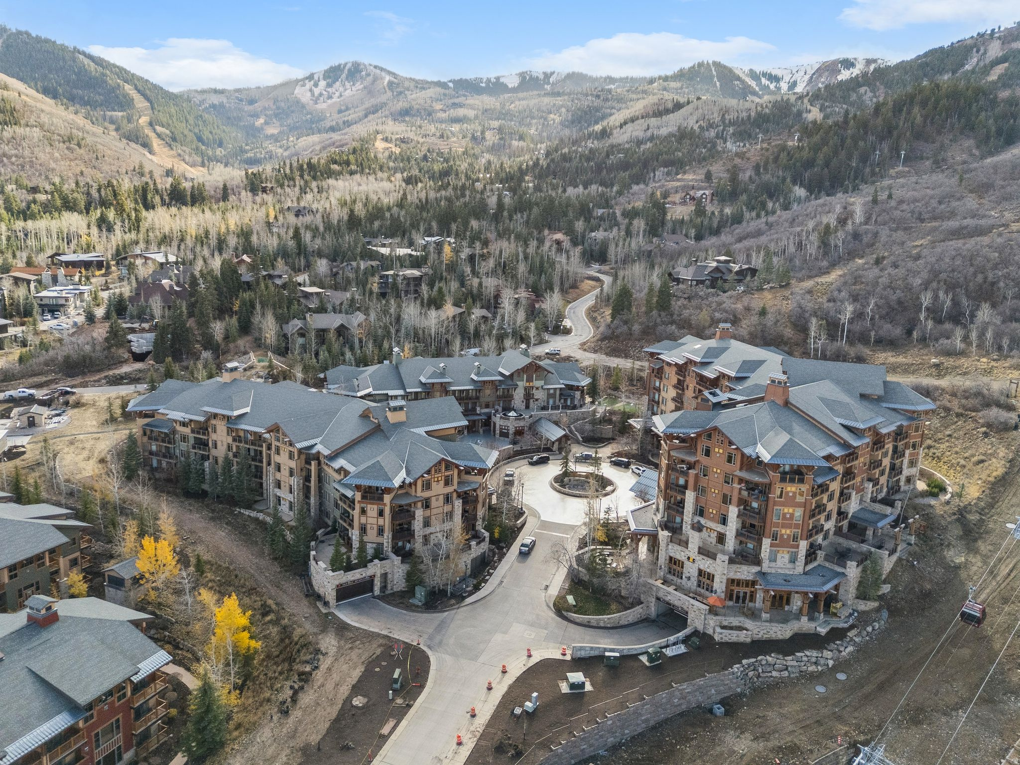 HYATT ESCALA - Residential