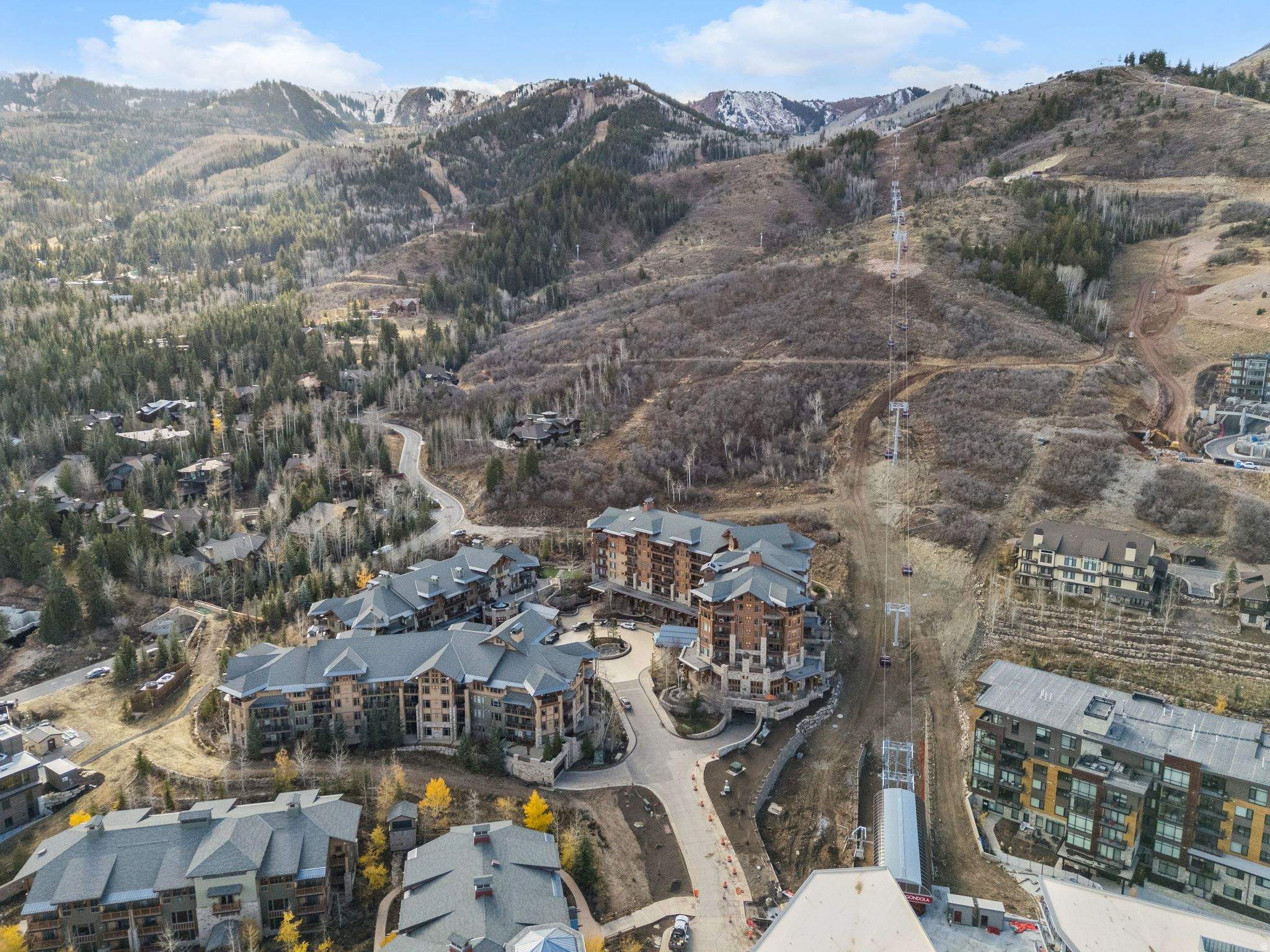 HYATT ESCALA - Residential