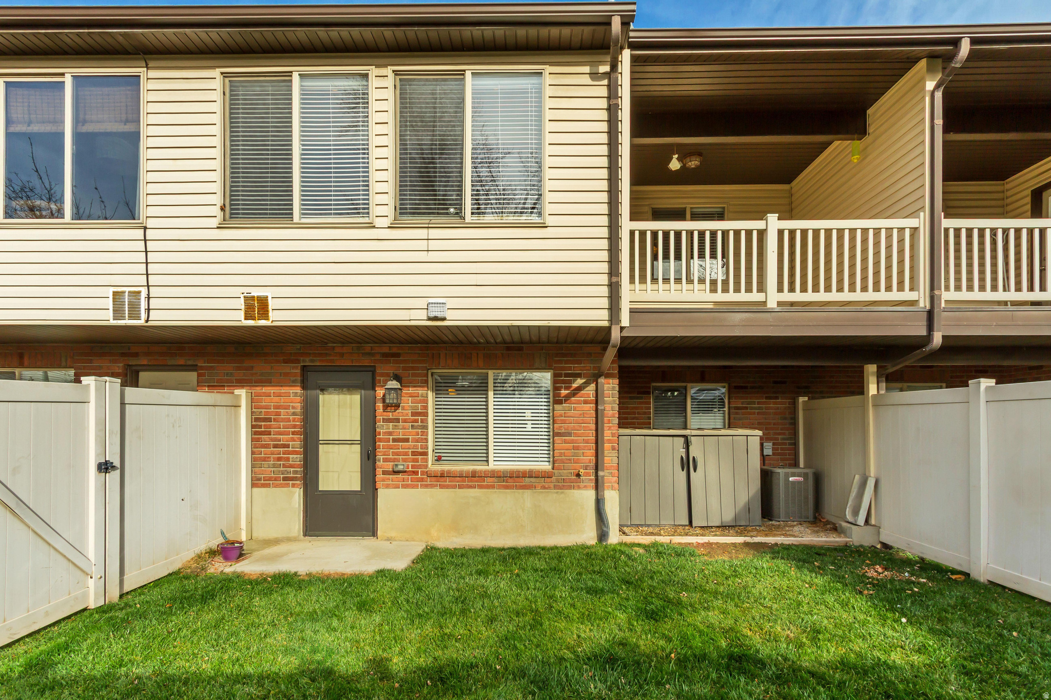 CALL MEADOWS - Residential