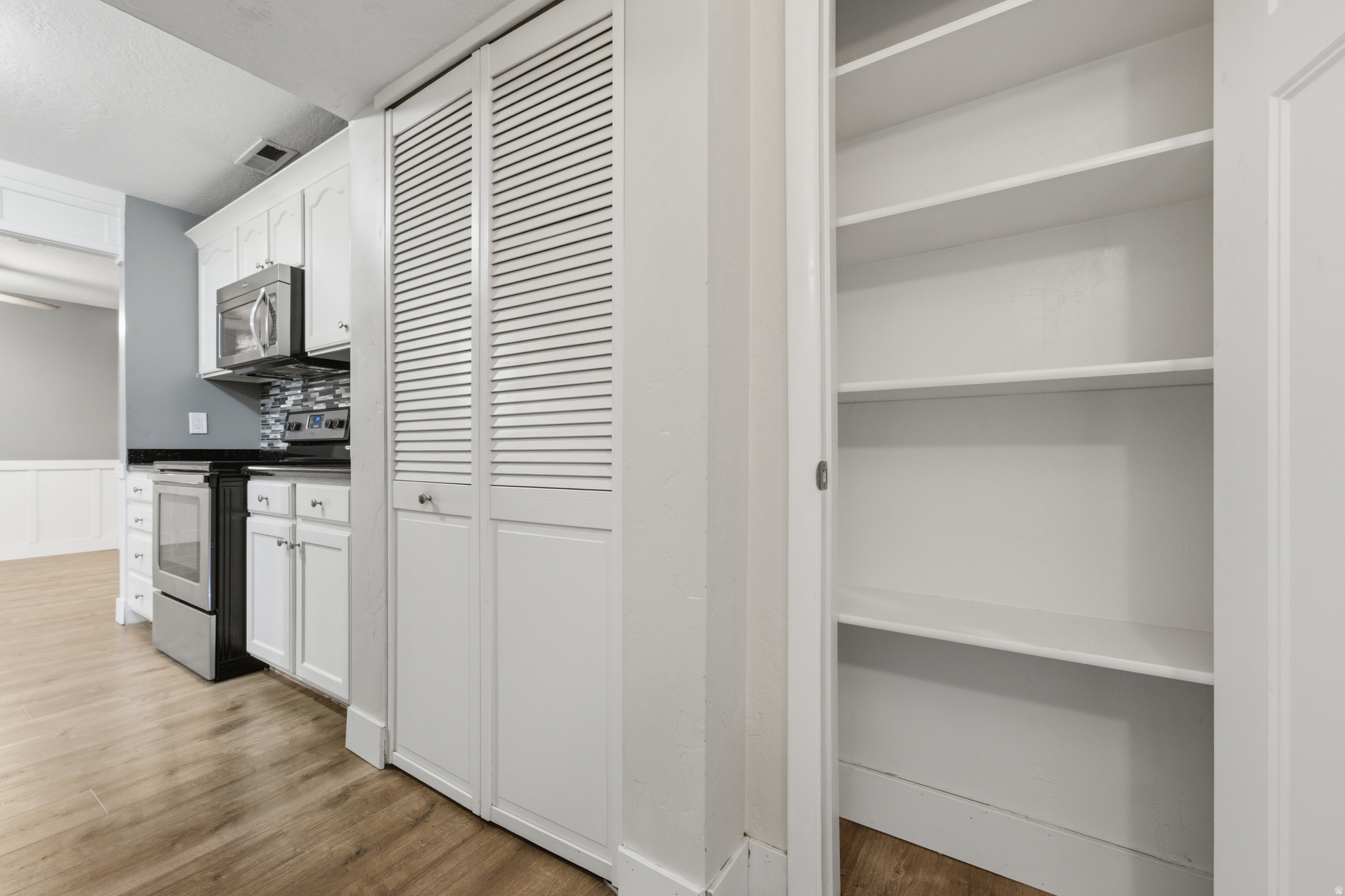 WOODLAND HEIGHTS CON - Residential