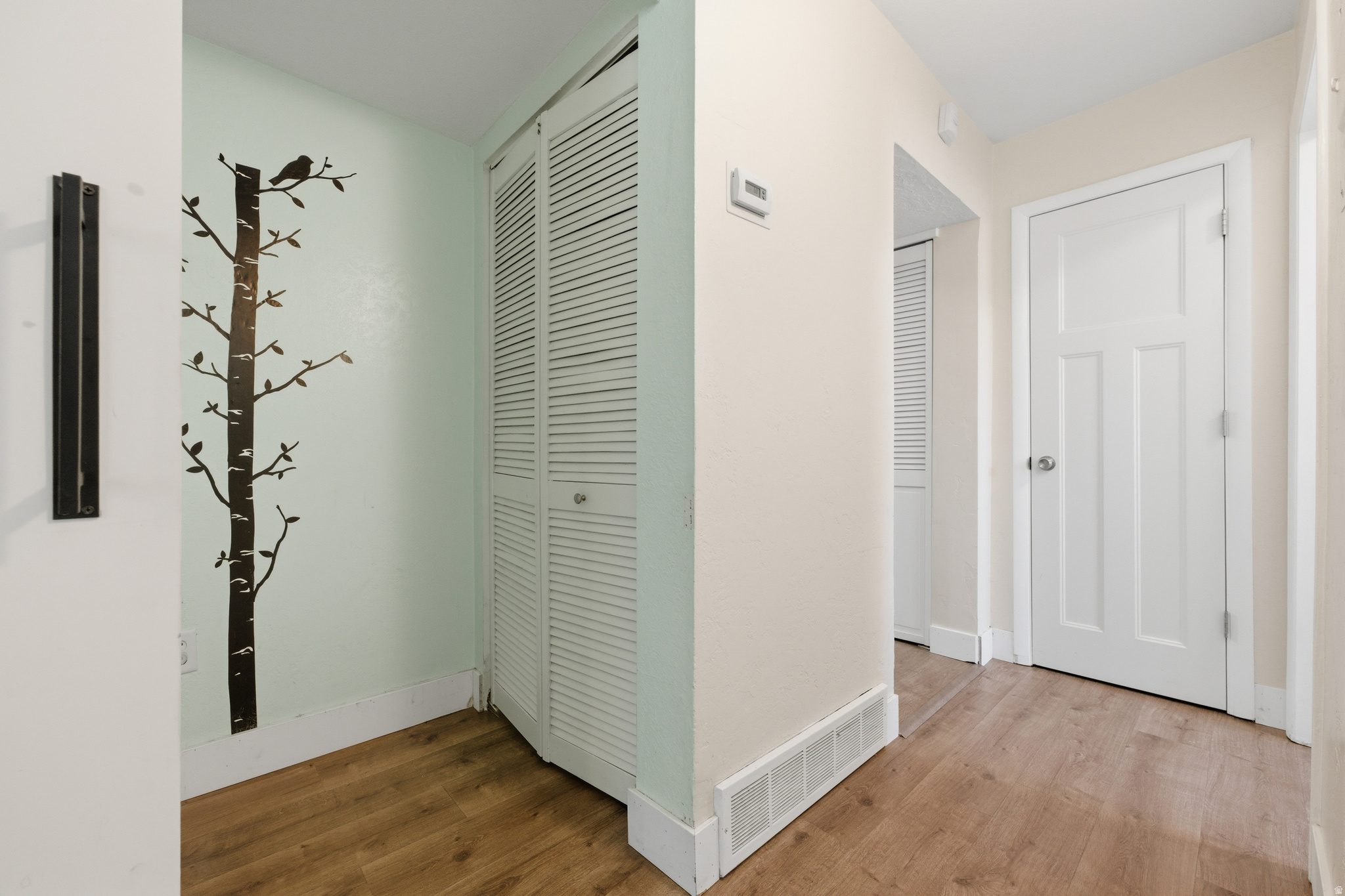 WOODLAND HEIGHTS CON - Residential