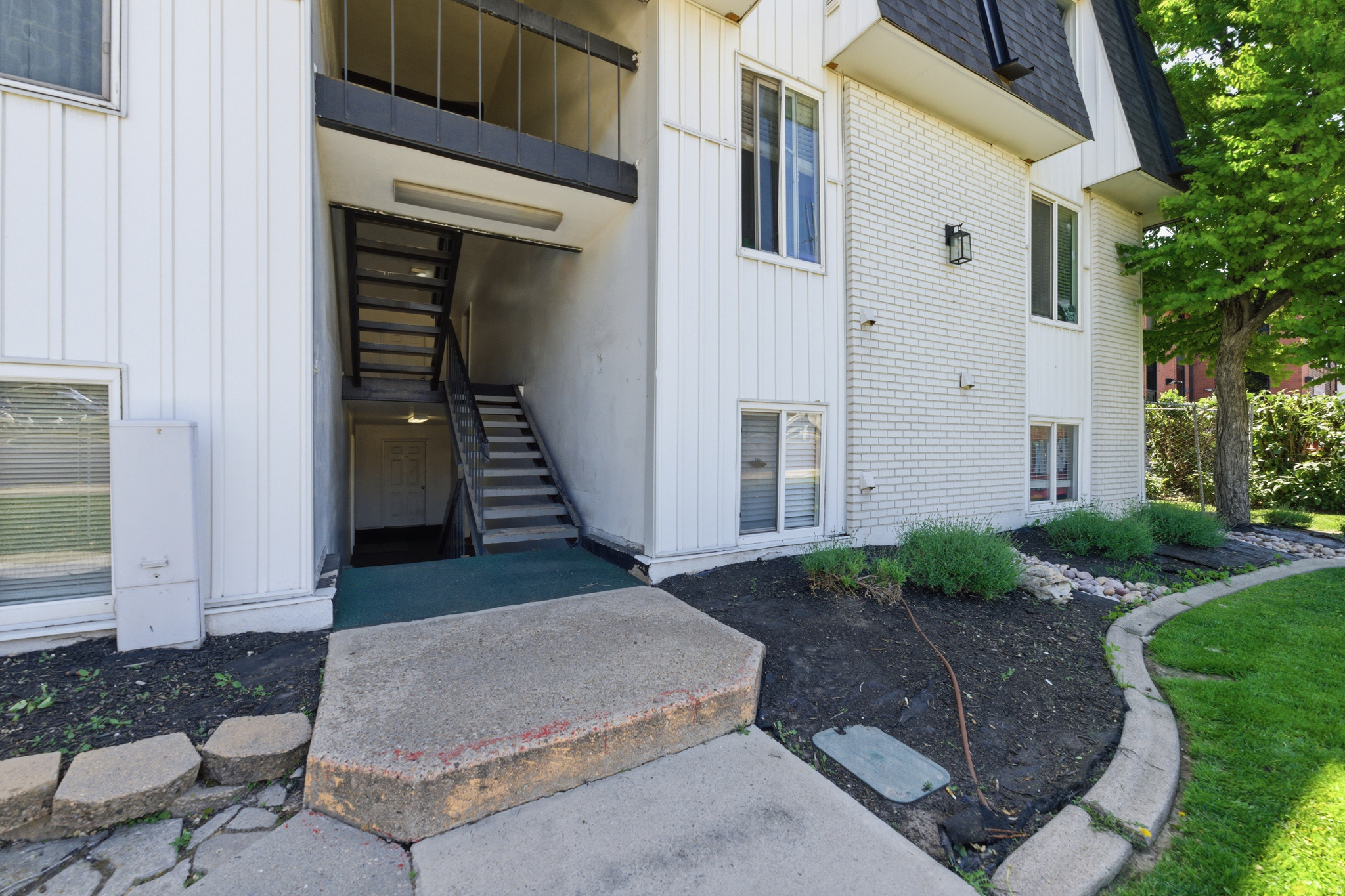 WOODLAND HEIGHTS CON - Residential