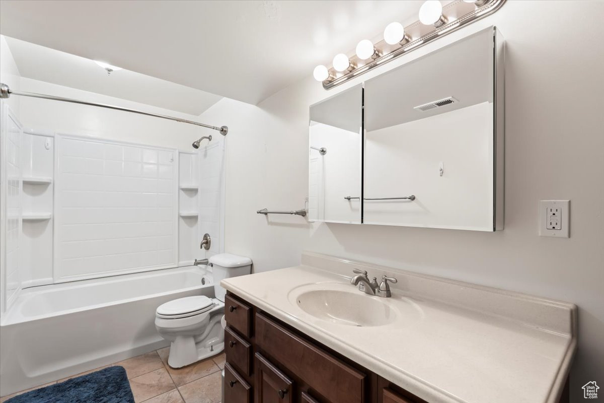 PINEAE VILLAGE P U D - Residential