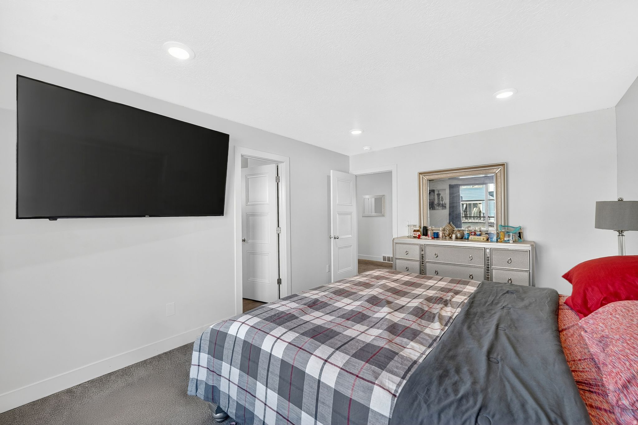 HARVEST VILLAGE - Residential