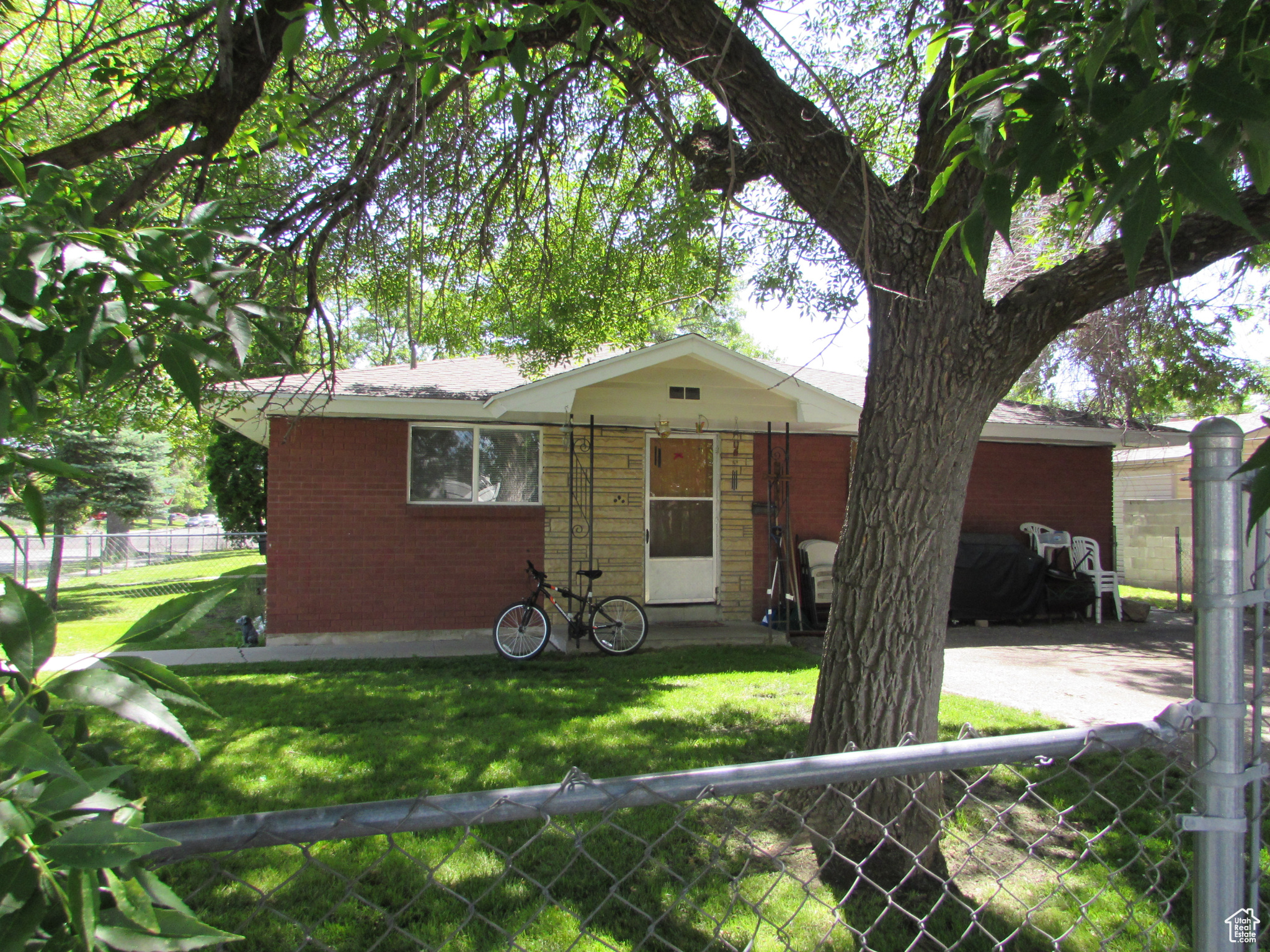 Rose Park (Salt Lake) side by side 4 plex. New roof in the last 10 years. Vinyl double pane windows everywhere. Nice all brick exterior. Separate yards. Many long term tenants. Tons of updates and upgrades. No showing without accepted offer. All units occupied. Do not bother tenants. Owner/Broker.