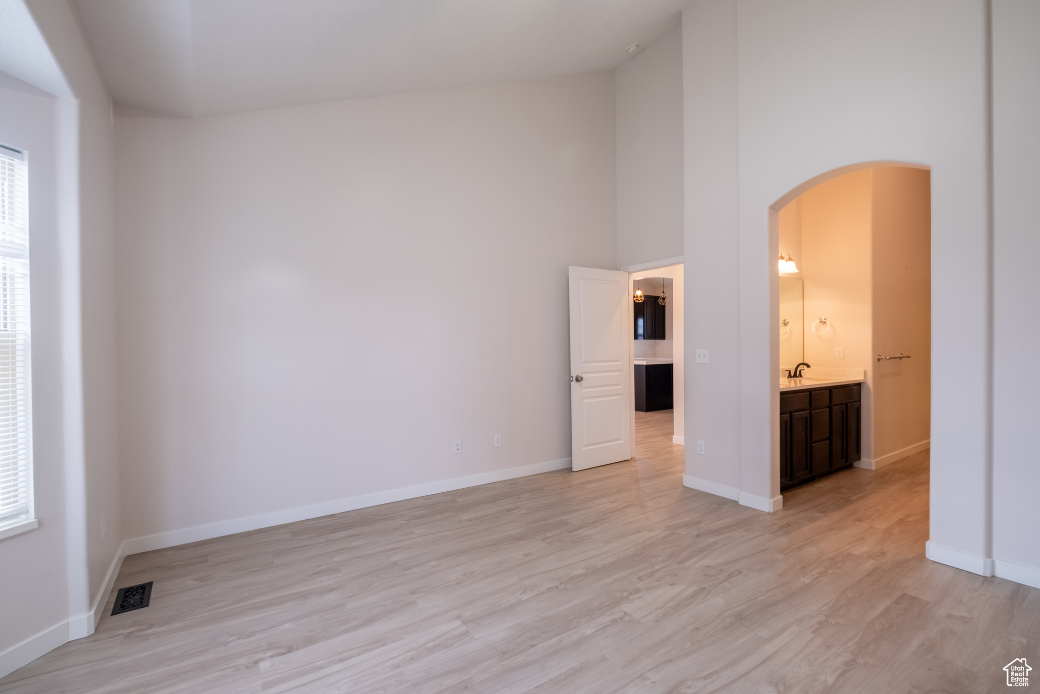 10227 S Oquirrh Lake Rd, South Jordan, Utah image 26