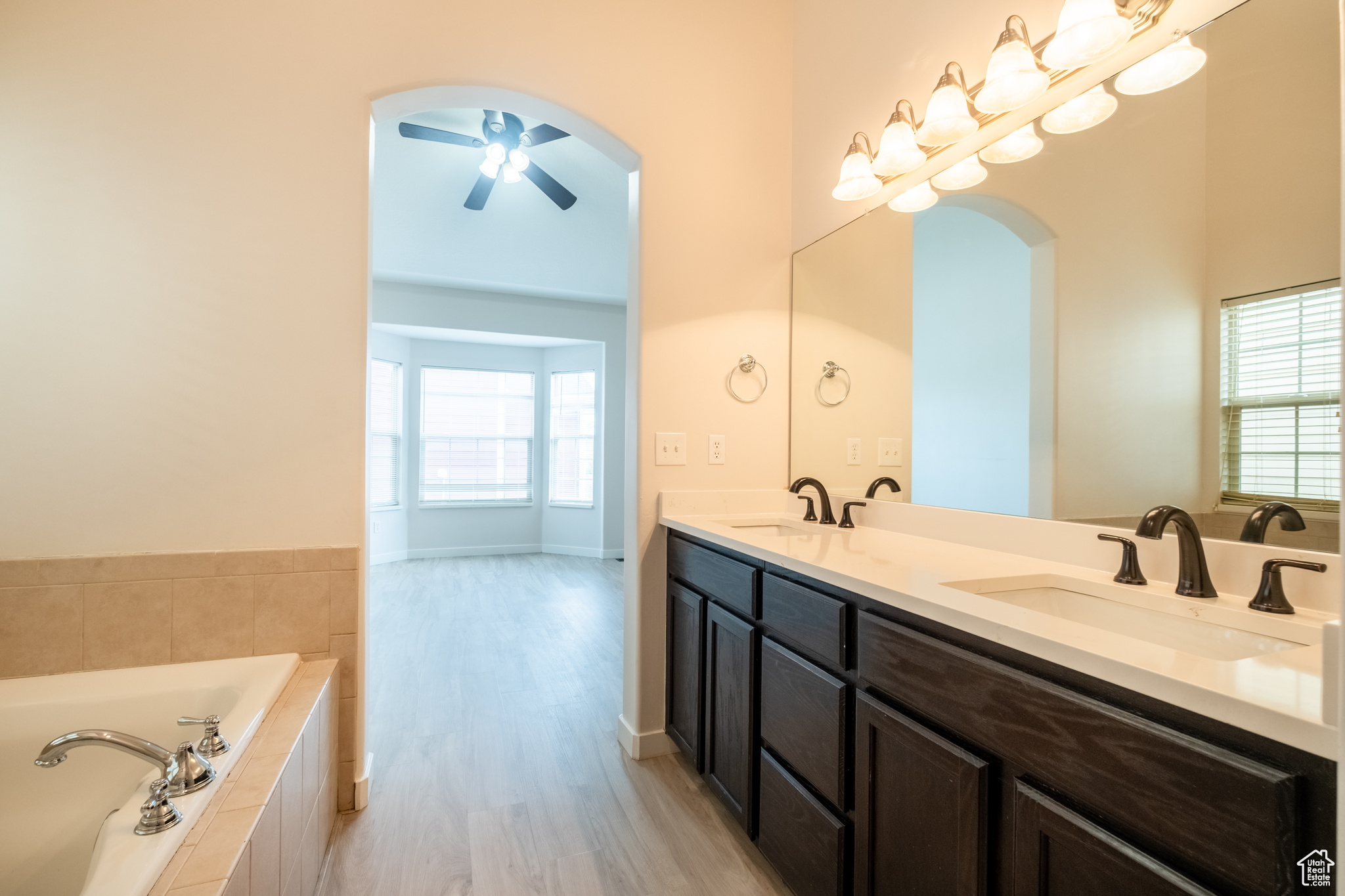 10227 S Oquirrh Lake Rd, South Jordan, Utah image 37