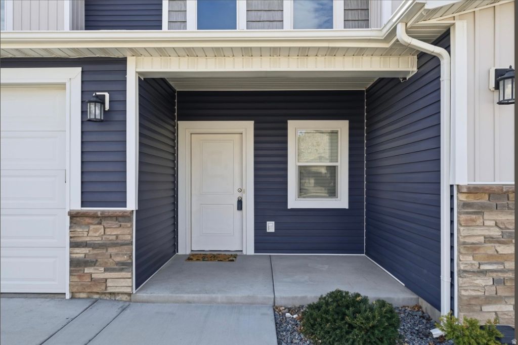 Photo of 416 S 1440 E, Hyrum, UT 84319 (MLS # 2148159)