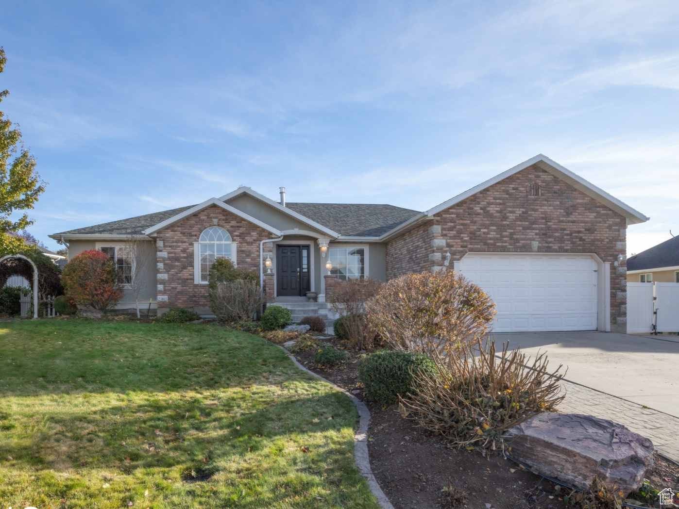 4483 W Carriage Ln, Cedar Hills, Utah image 2