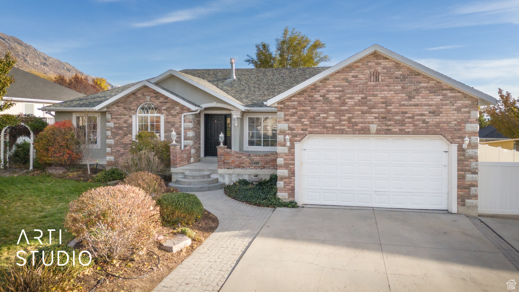 4483 W Carriage Ln, Cedar Hills, Utah image 2