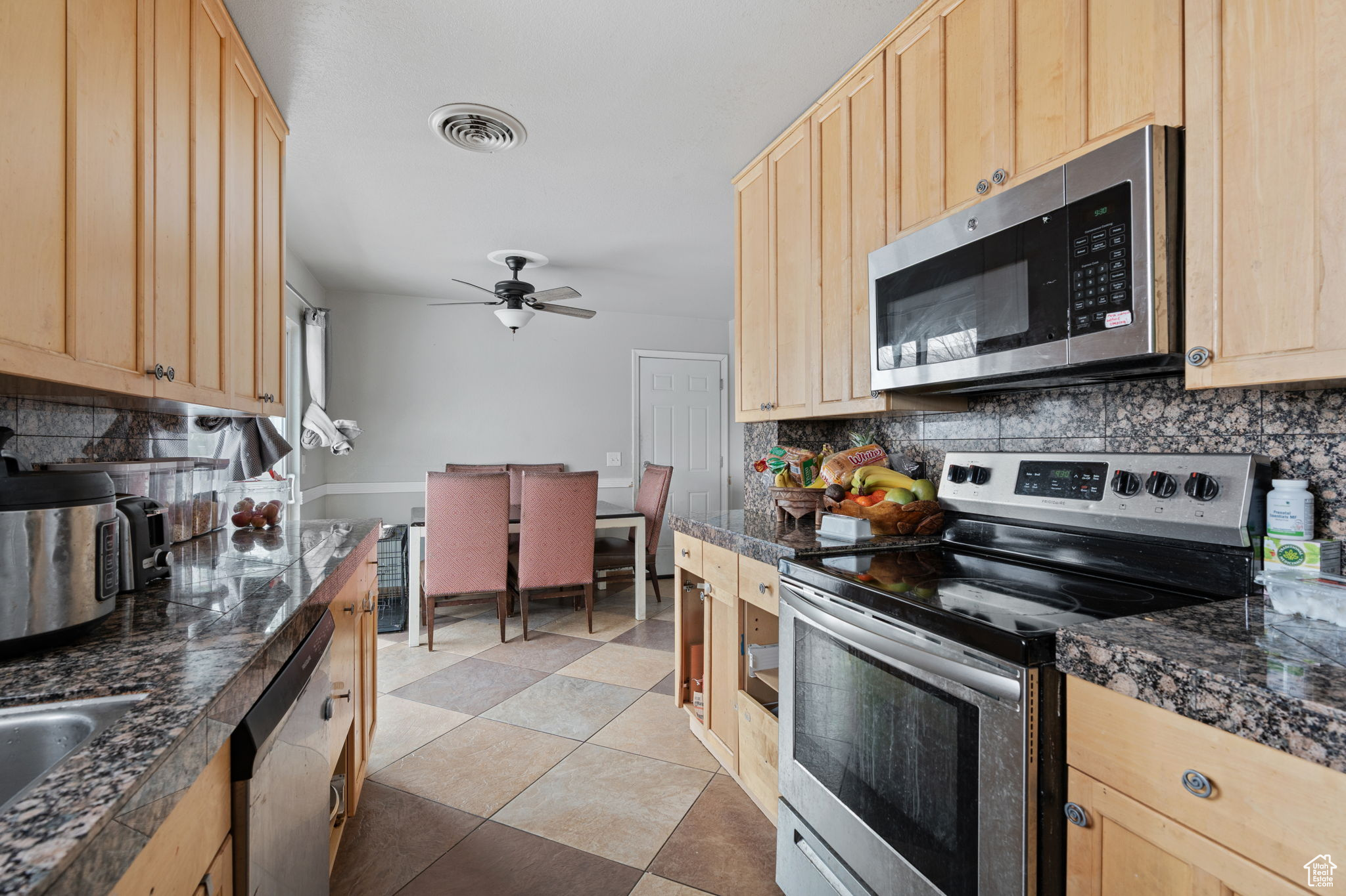 5623 Brandy Wine St, Taylorsville, Utah image 2