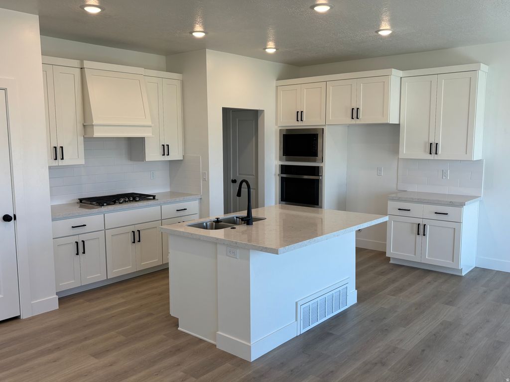 Photo of 2774 W AURORA AVE #344, Mapleton, UT 84664 (MLS # 2136985)