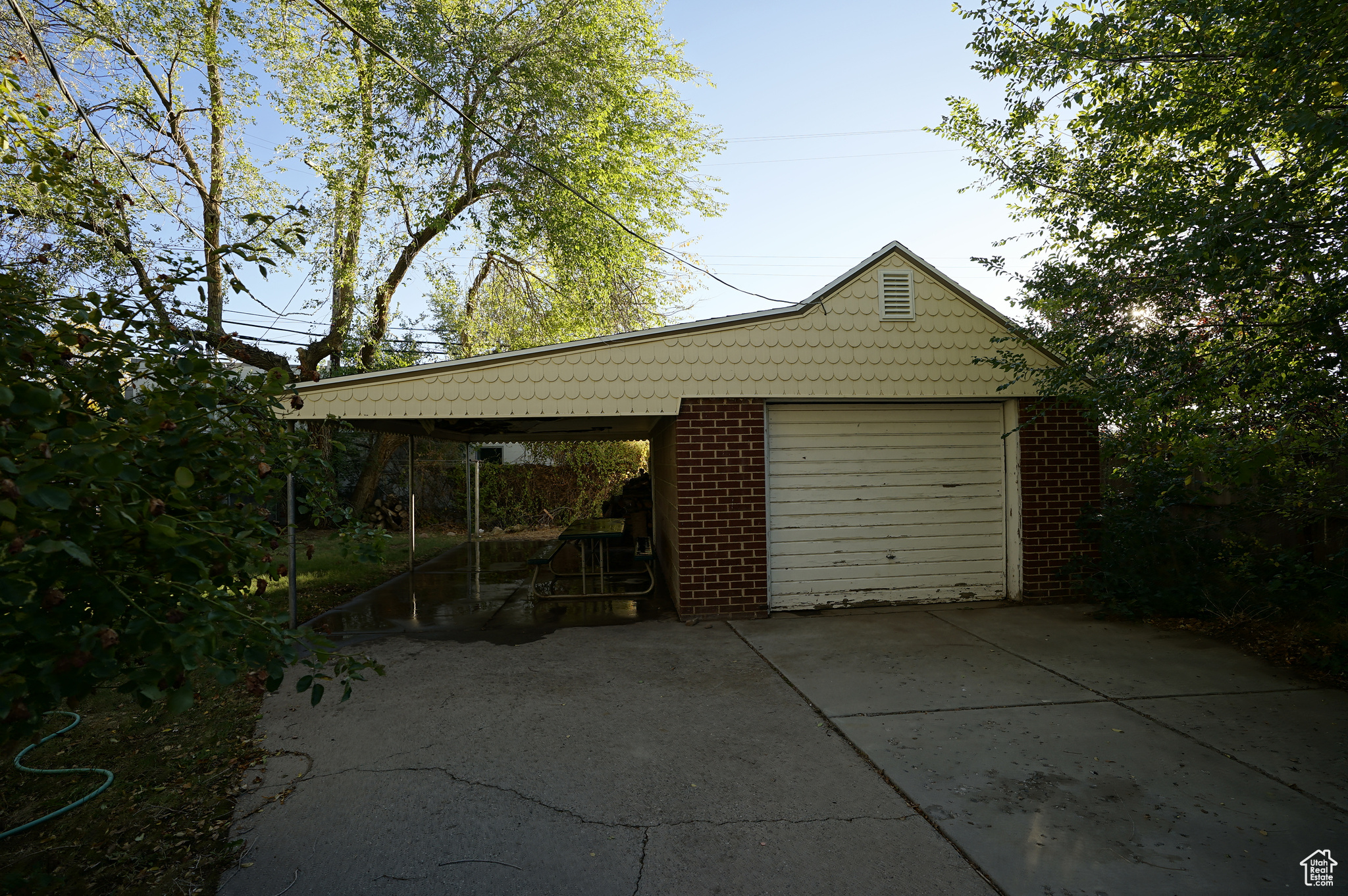 2520 E Simpson Ave, Salt Lake City, Utah image 3