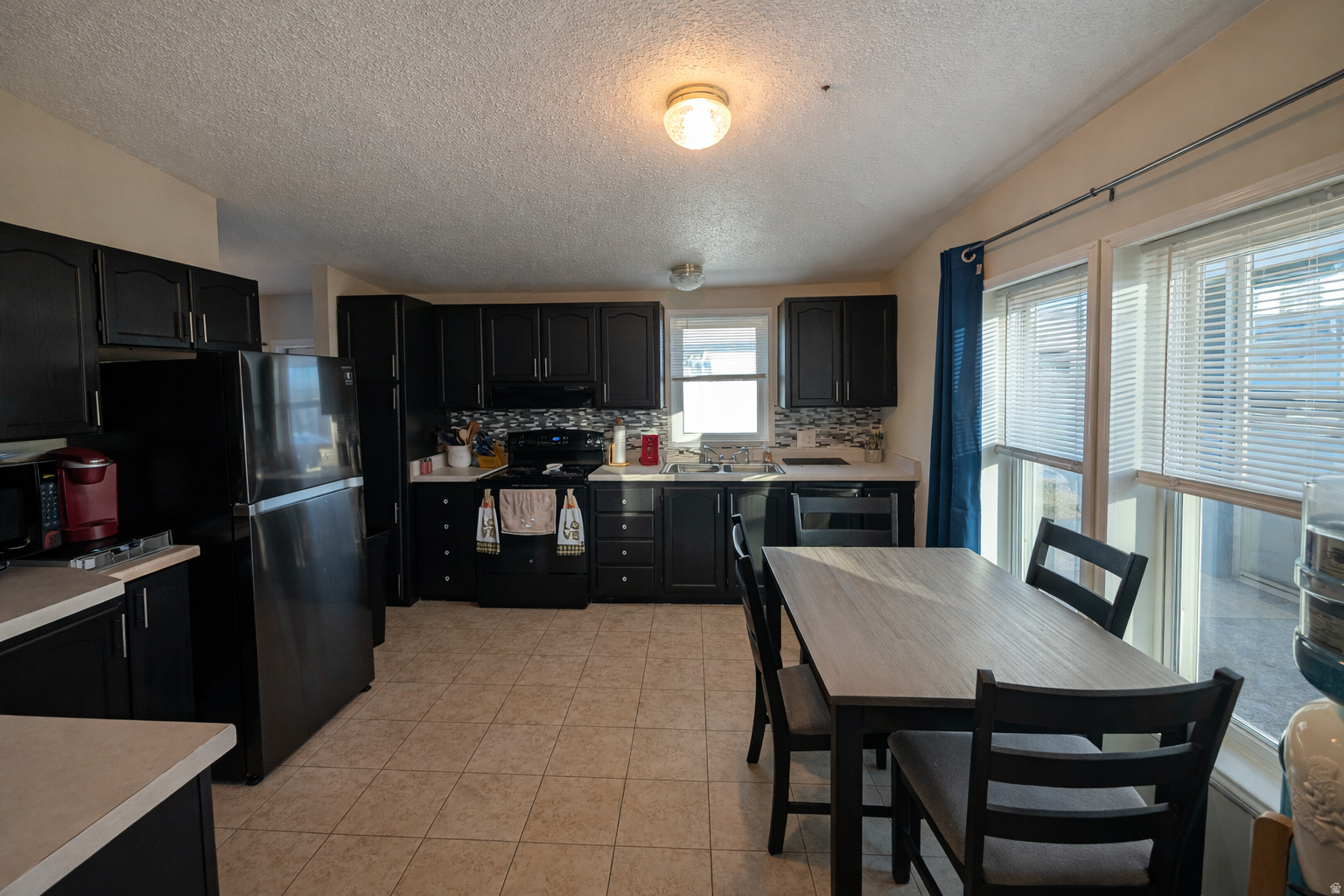 PARKWAY MANUFACTURED HOUSING COMMUNITY - Residential