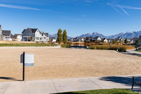 Tiny photo for 10942 S KESTRAL RISE RD W, South Jordan, UT 84095 (MLS # 2120793)