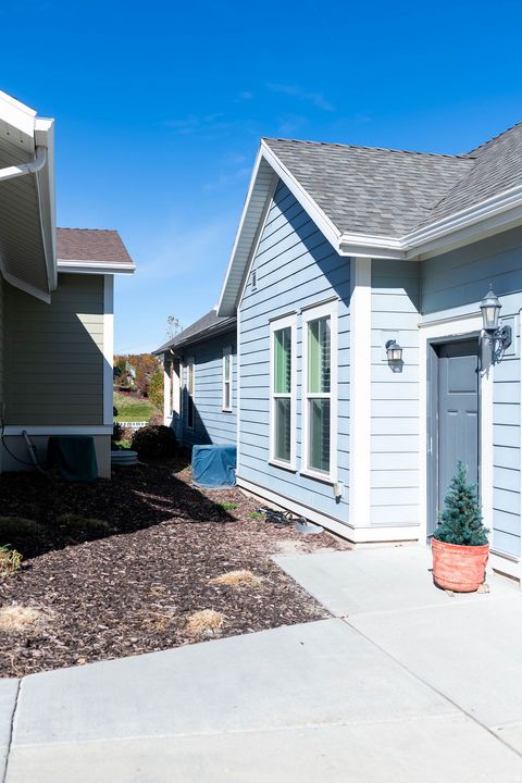 Tiny photo for 10942 S KESTRAL RISE RD W, South Jordan, UT 84095 (MLS # 2120793)