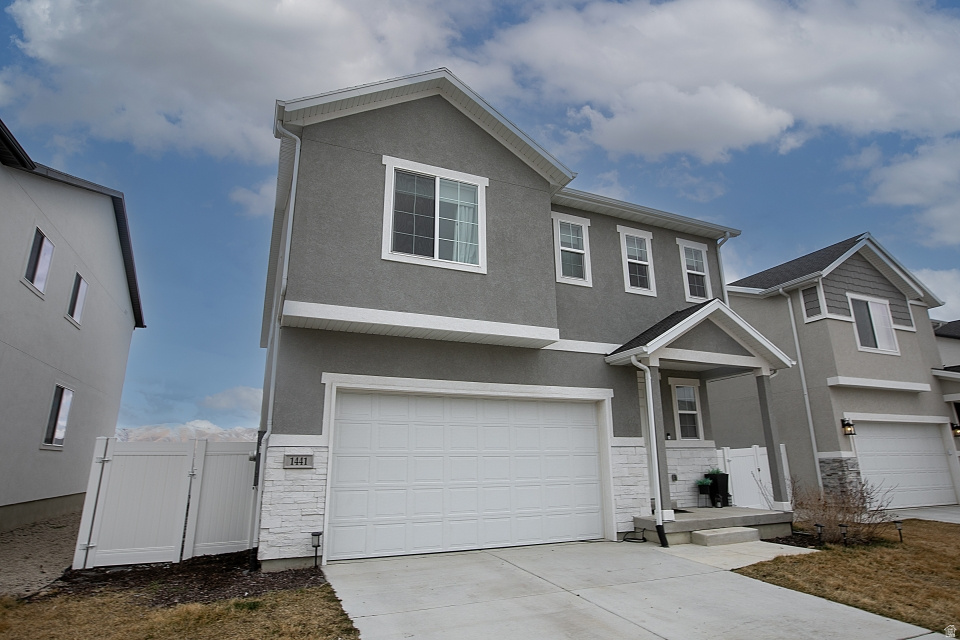 ARROWHEAD PARK - Residential