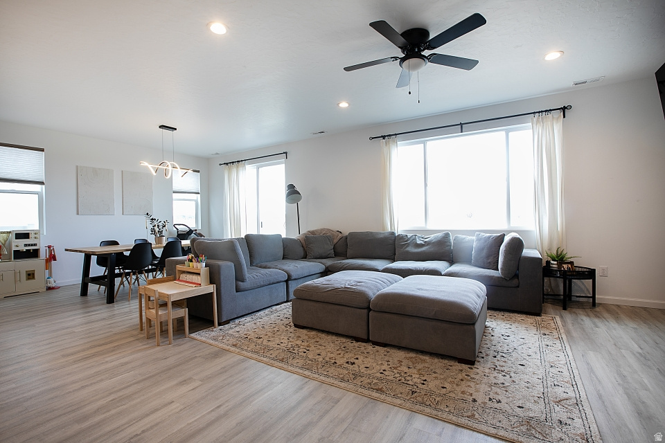 ARROWHEAD PARK - Residential