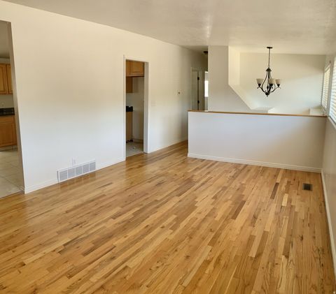 Tiny photo for 5210 S 900 ST E, Murray, UT 84117 (MLS # 2138635)