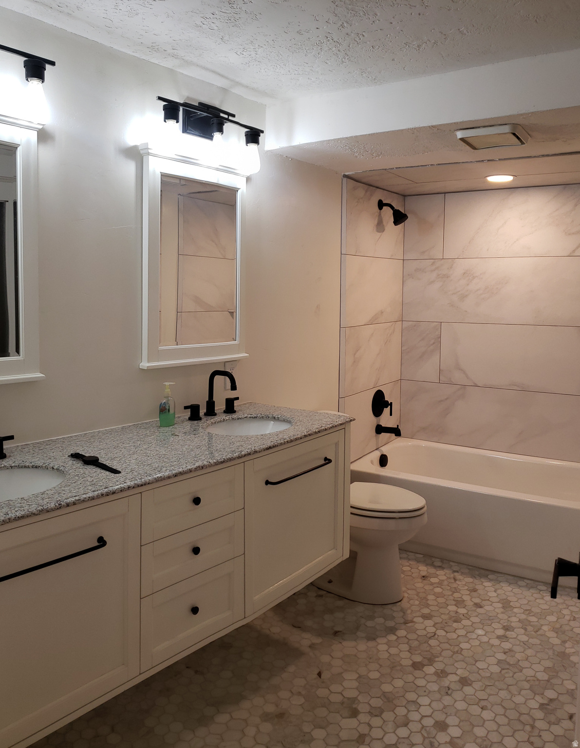 APPLE BLOSSOM ESTATES - Residential