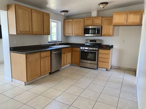 Tiny photo for 5210 S 900 ST E, Murray, UT 84117 (MLS # 2138635)