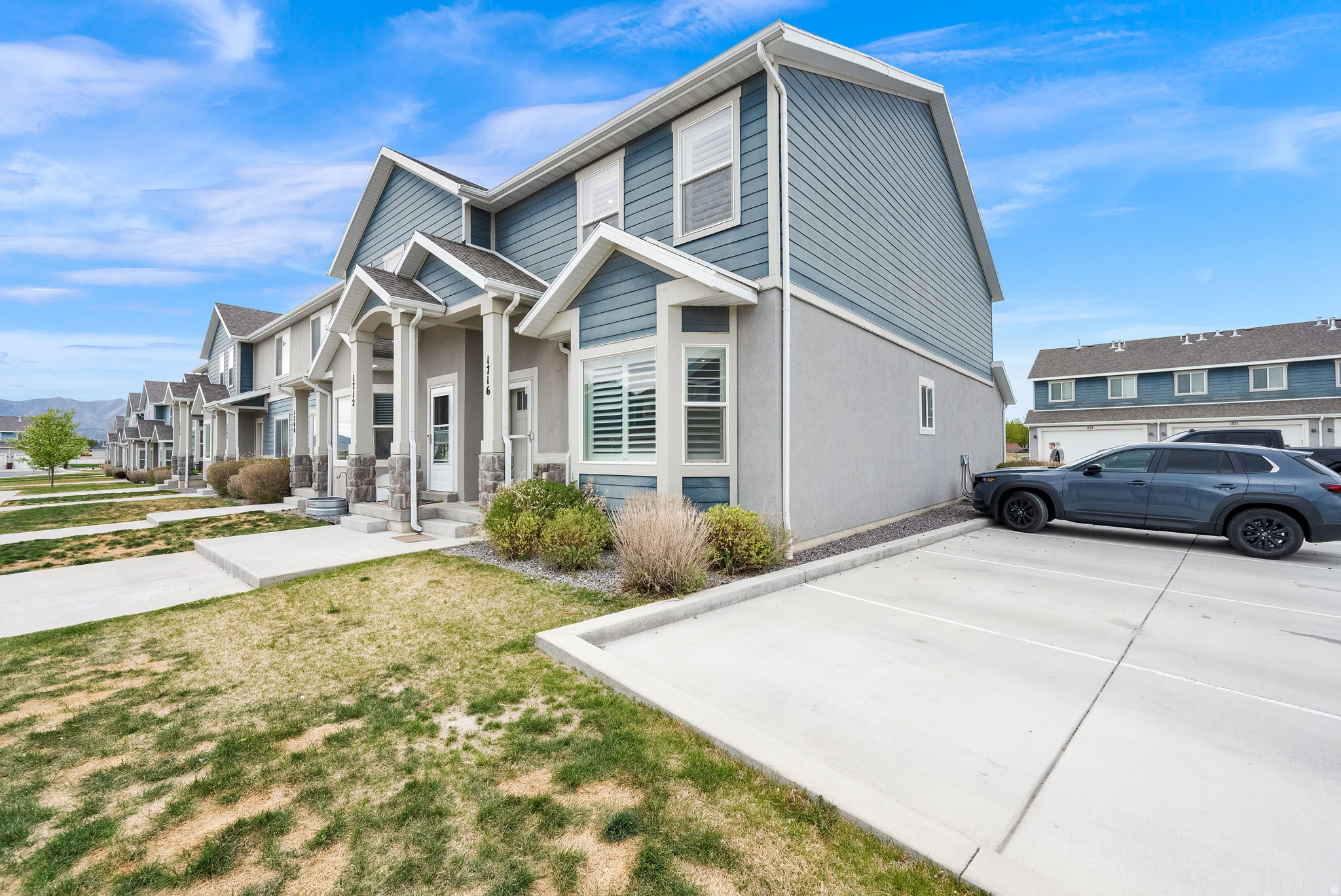 TRAILHEAD - Residential