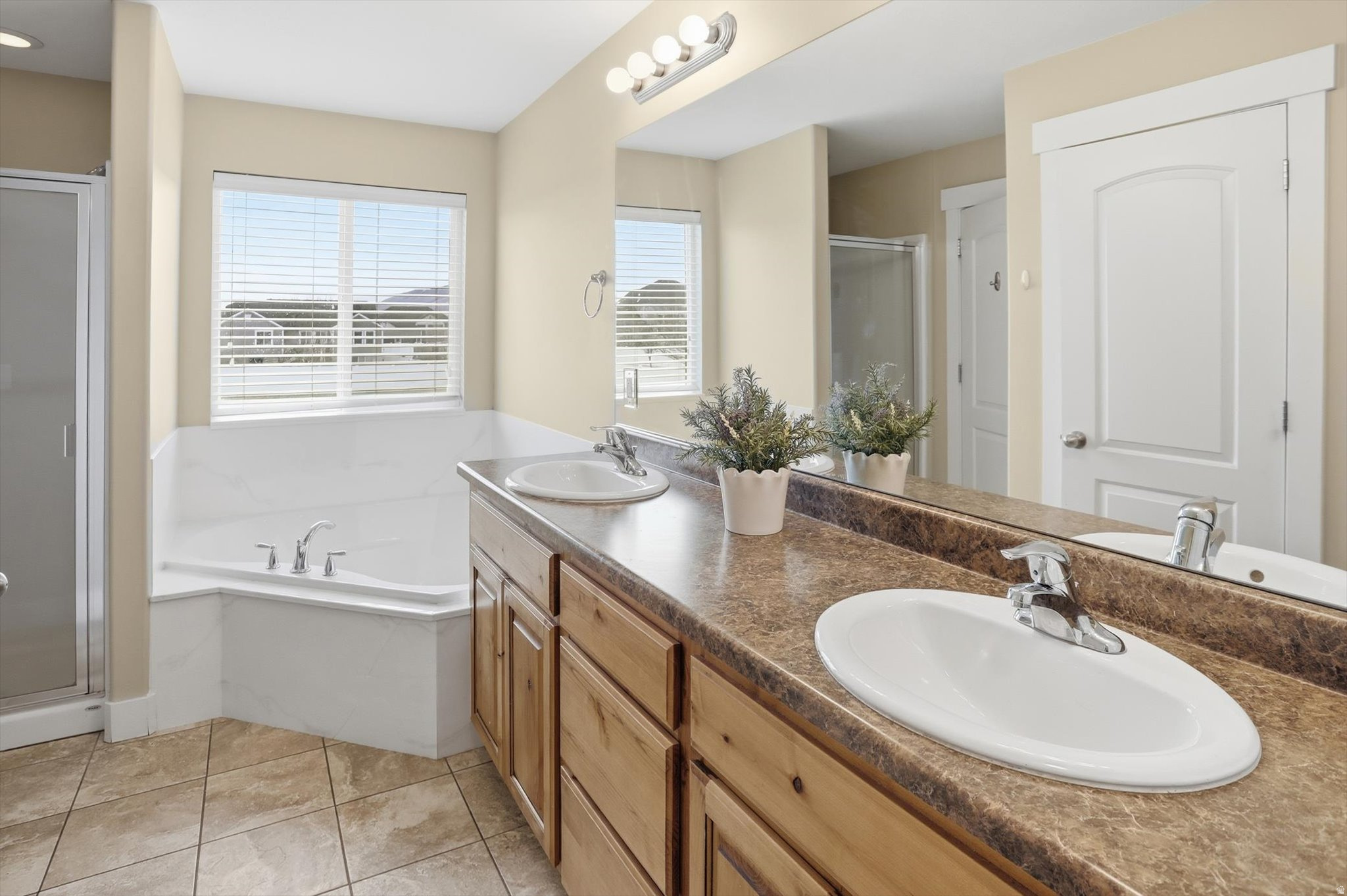 SNOWS SPRINGS - Residential