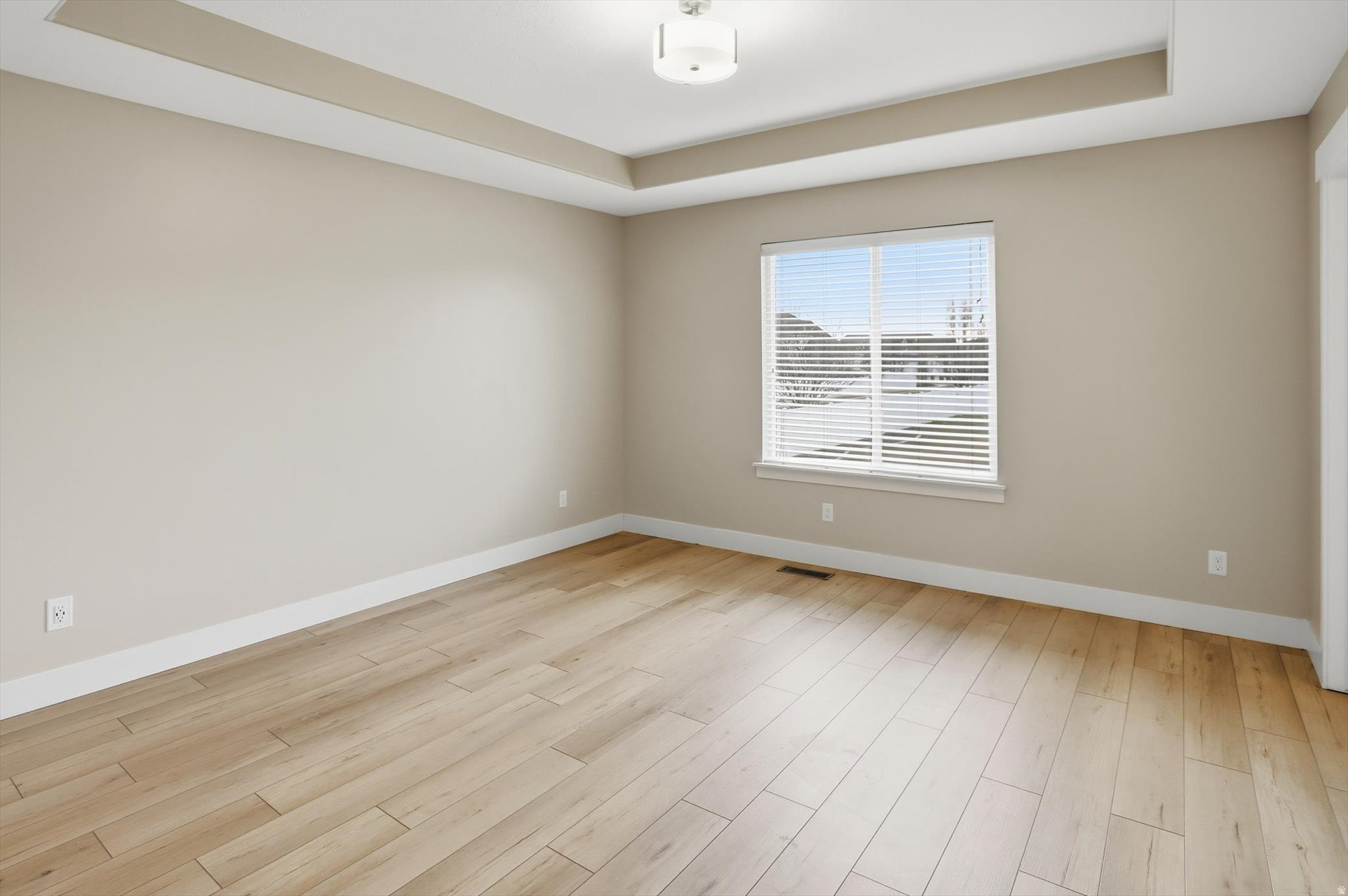 SNOWS SPRINGS - Residential