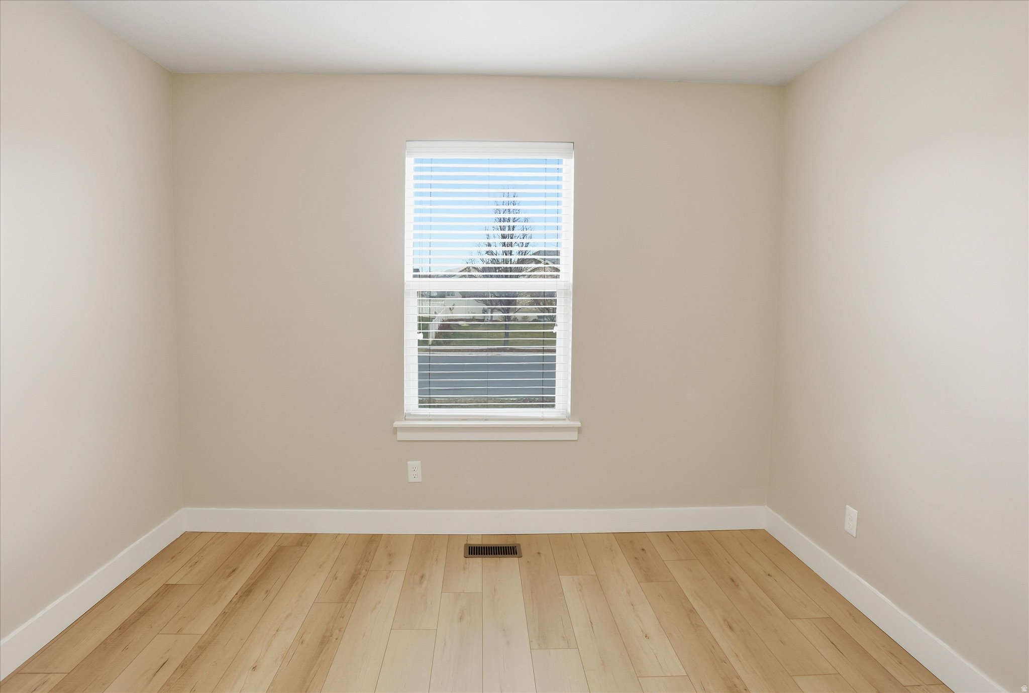 SNOWS SPRINGS - Residential