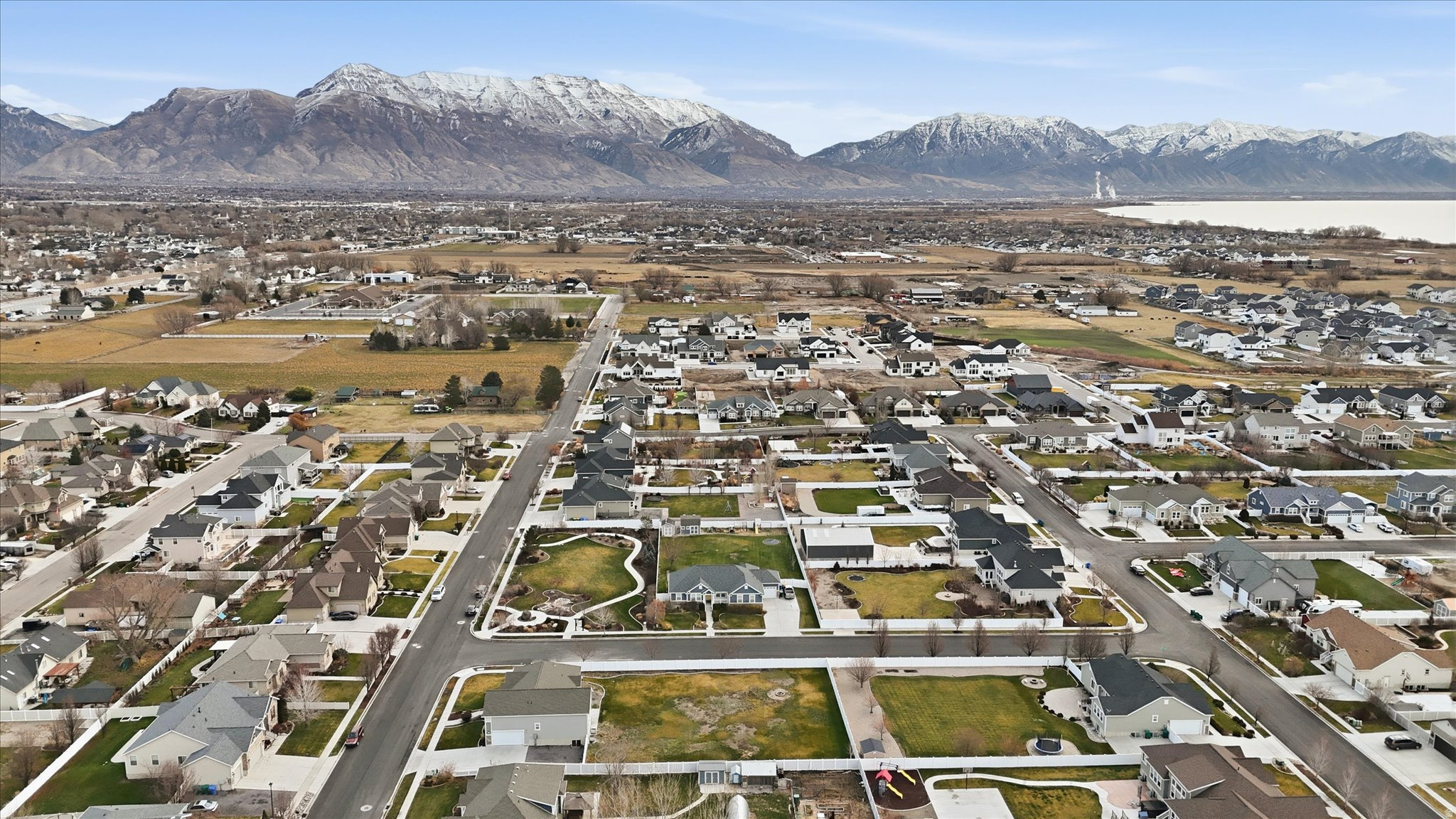 SNOWS SPRINGS - Residential