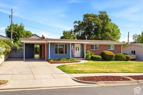 Tiny photo for 272 E 1400 N, Bountiful, UT 84010 (MLS # 2167455)