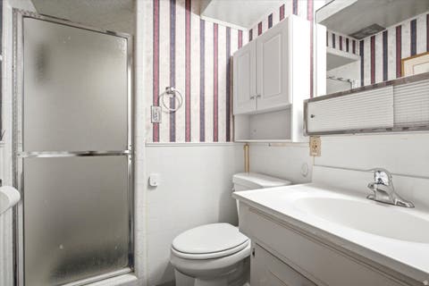 Tiny photo for 272 E 1400 N, Bountiful, UT 84010 (MLS # 2167455)