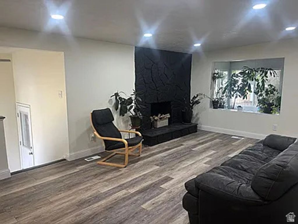 Photo of 1251 W ANDREW AVE S, Salt Lake City, UT 84104 (MLS # 2142679)