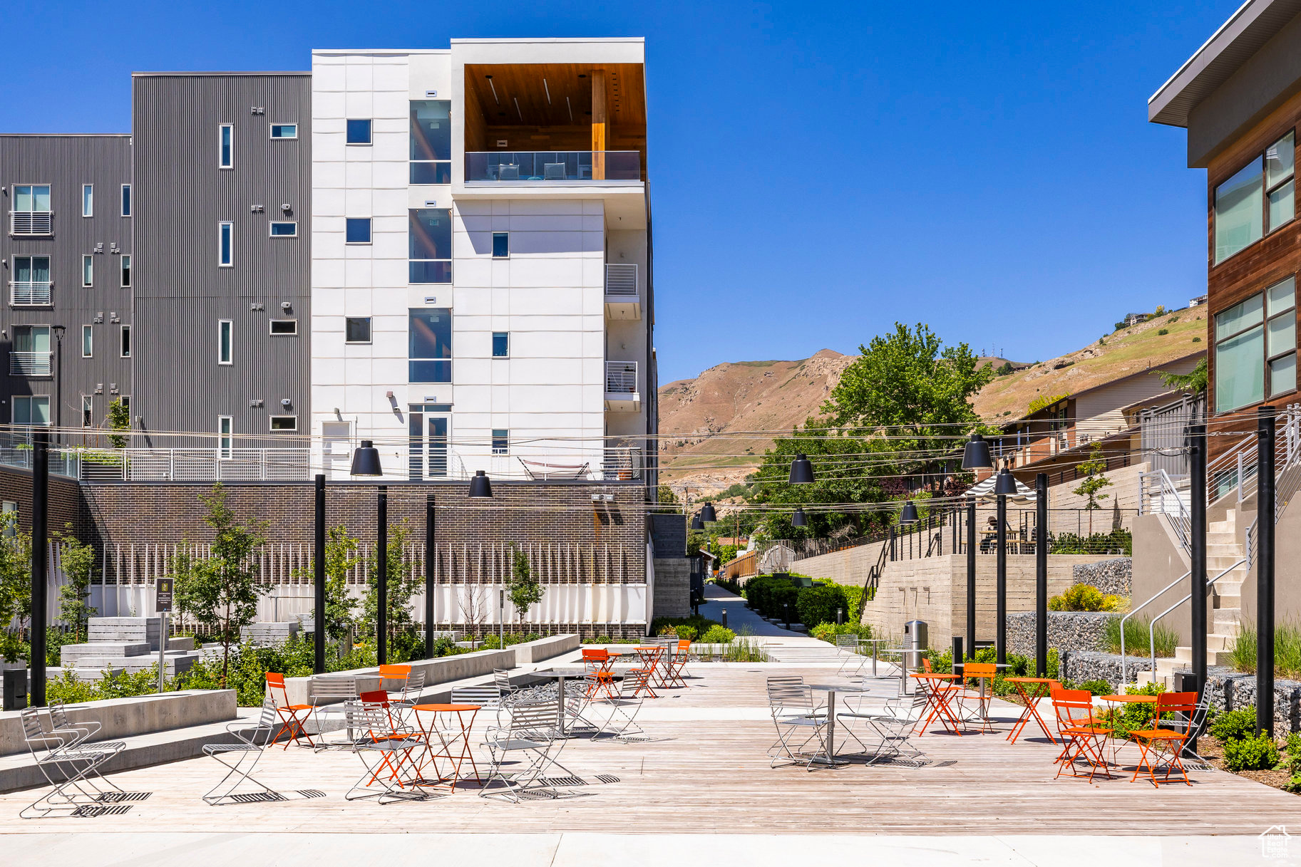 THE GROVE - Residential