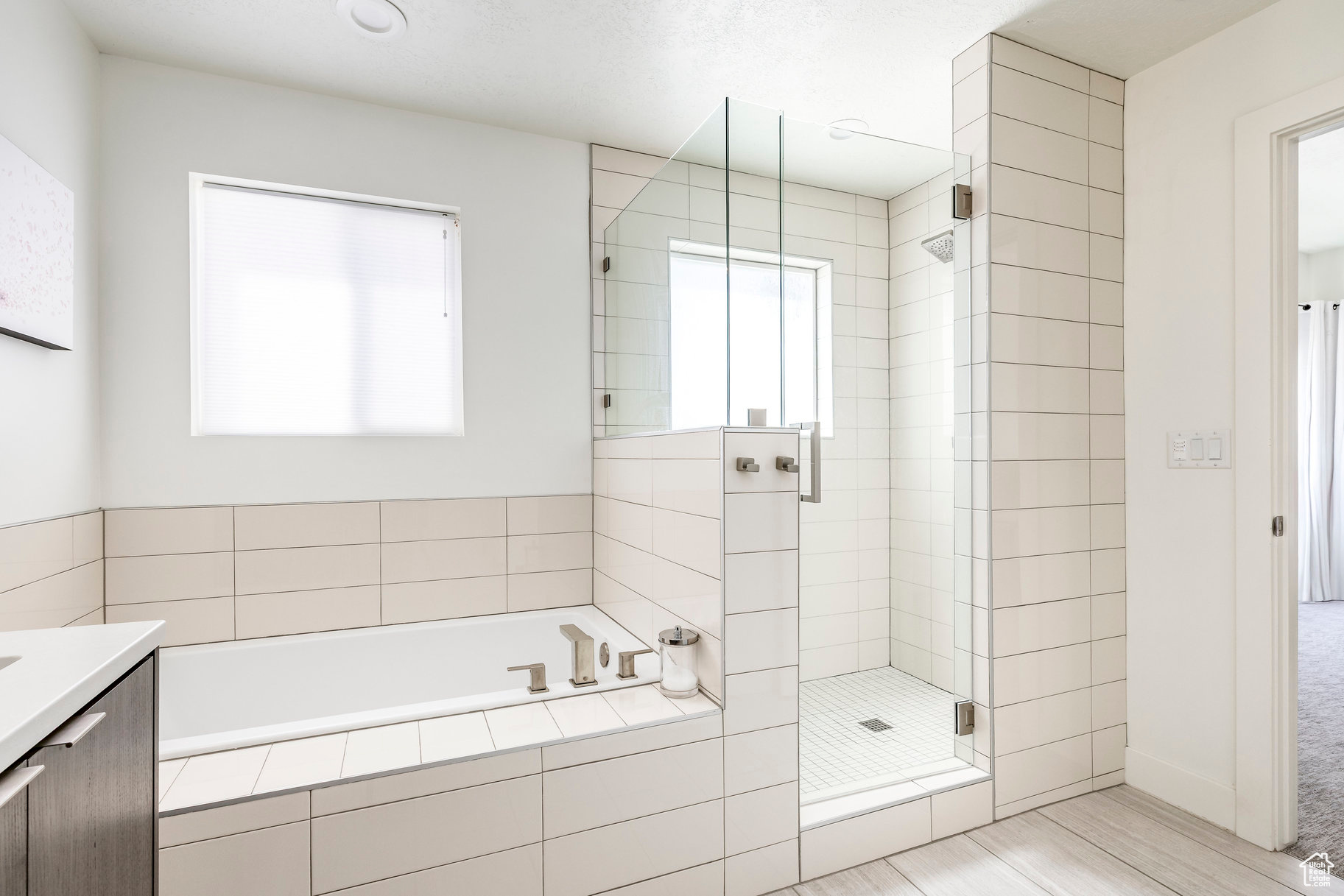 THE GROVE - Residential