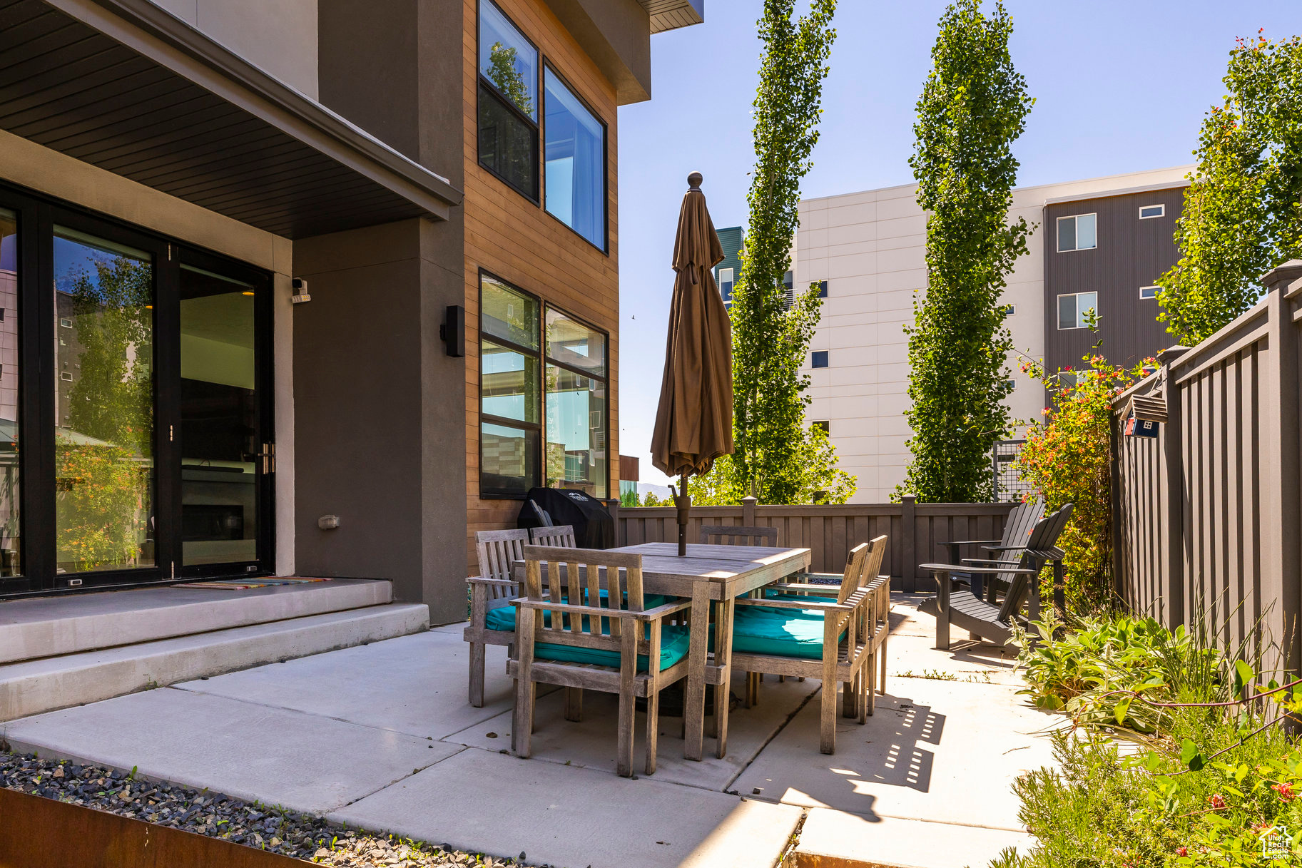 THE GROVE - Residential