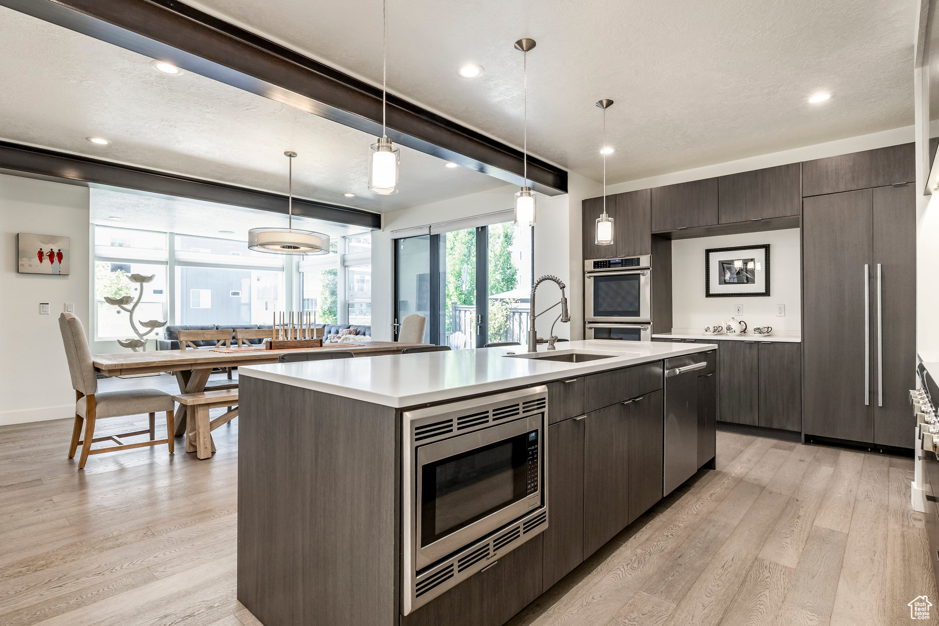 THE GROVE - Residential