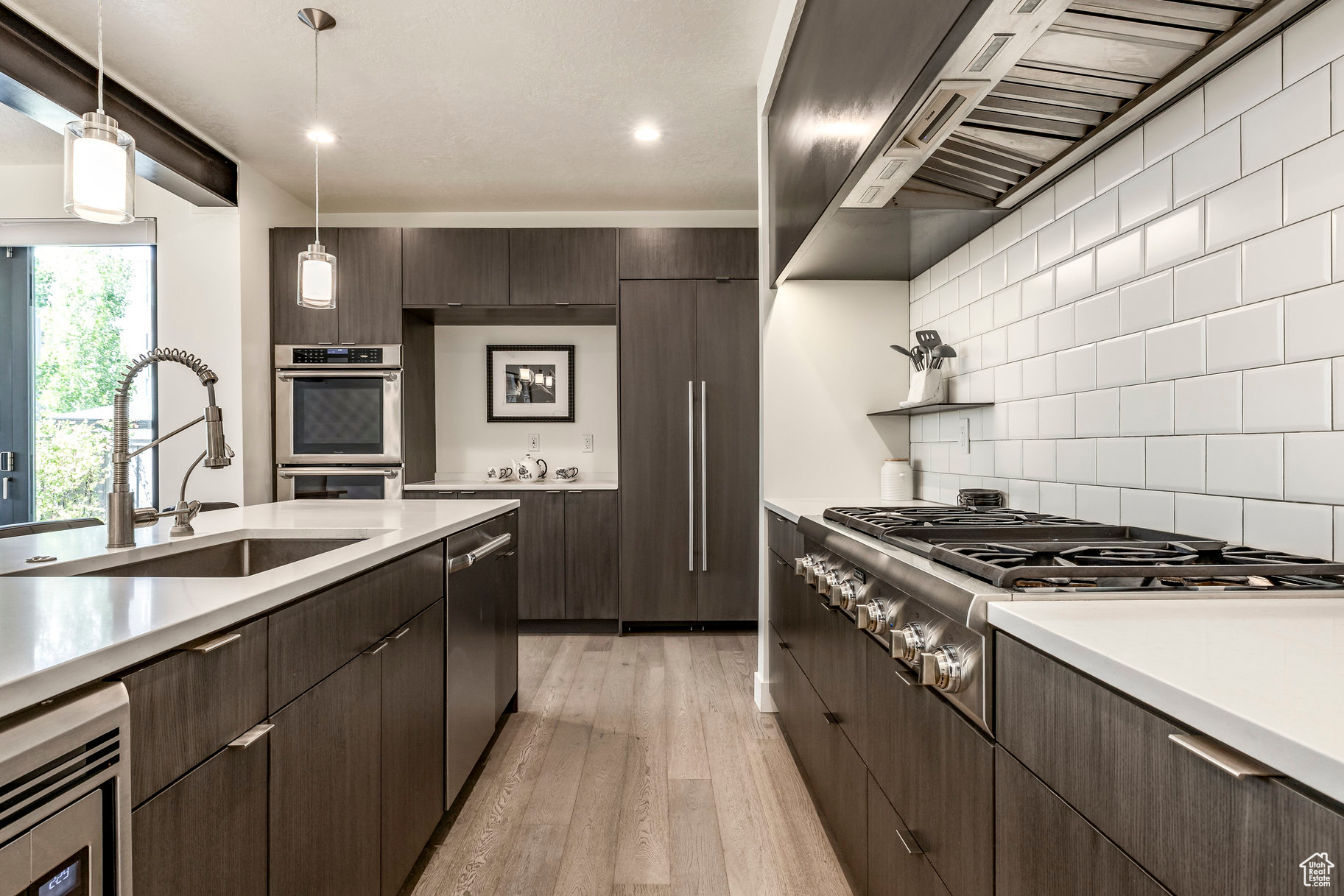 THE GROVE - Residential