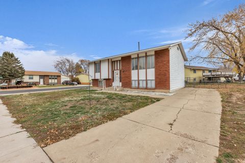 Tiny photo for 1118 N 575 W, Clinton, UT 84015 (MLS # 2123987)