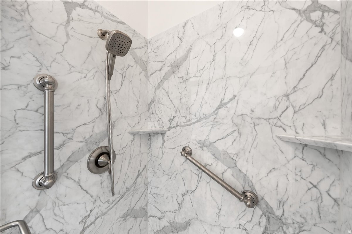 PADRE LAKES TH 2 - Residential