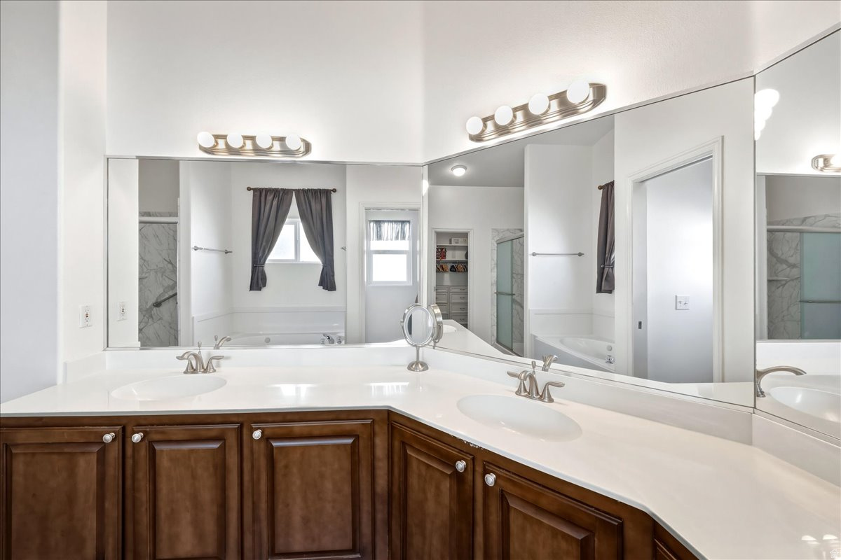 PADRE LAKES TH 2 - Residential