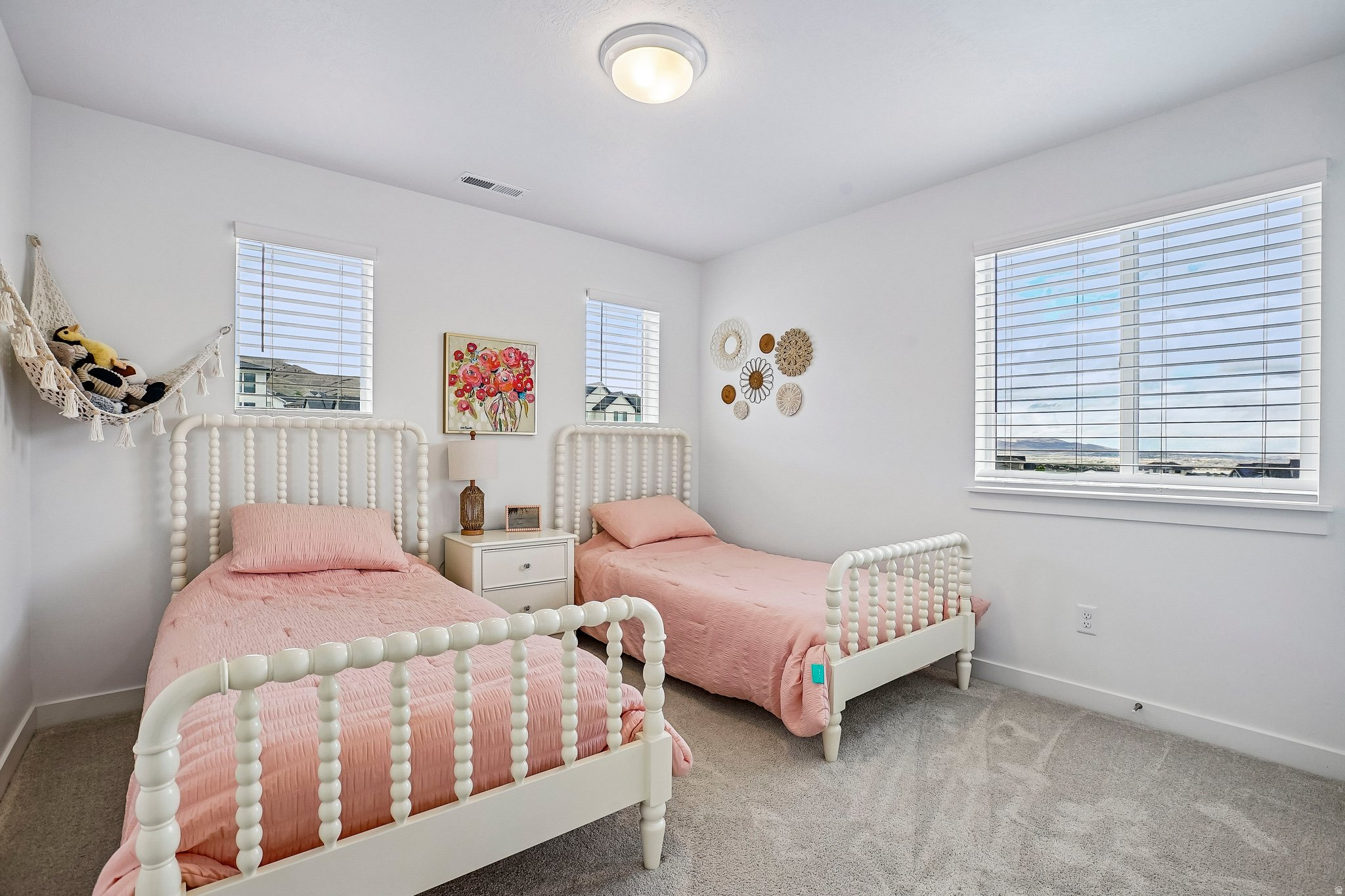 FOX HOLLOW - Residential