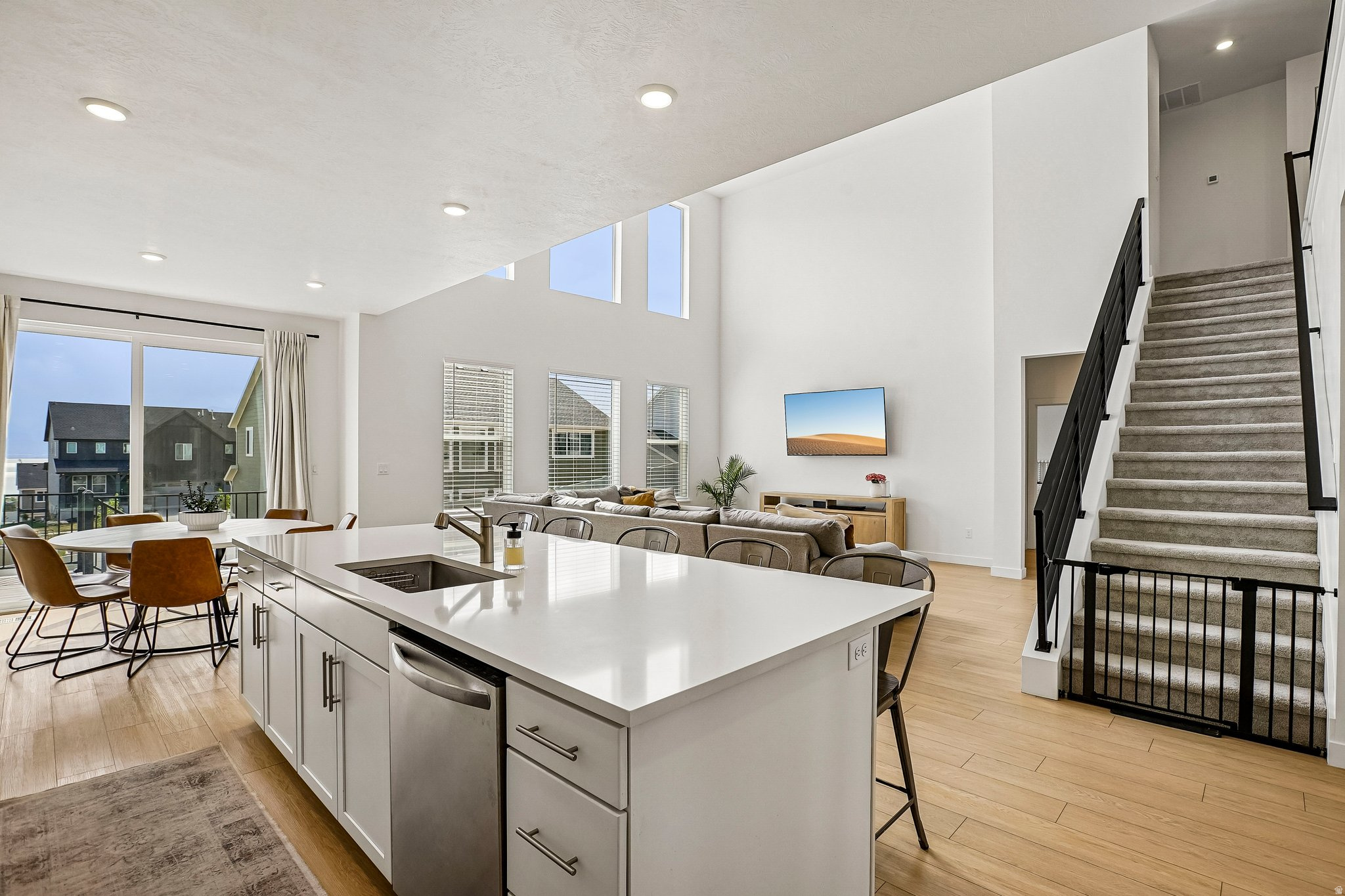 FOX HOLLOW - Residential