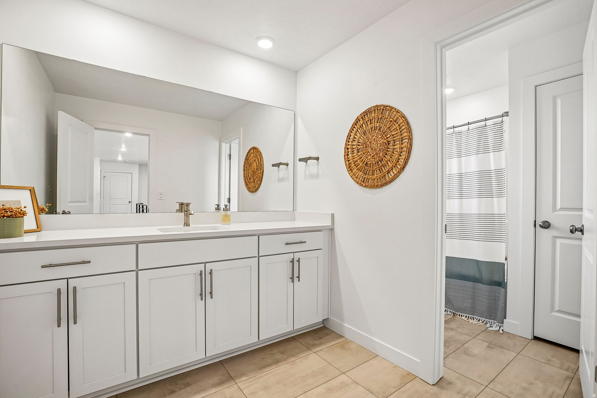 FOX HOLLOW - Residential