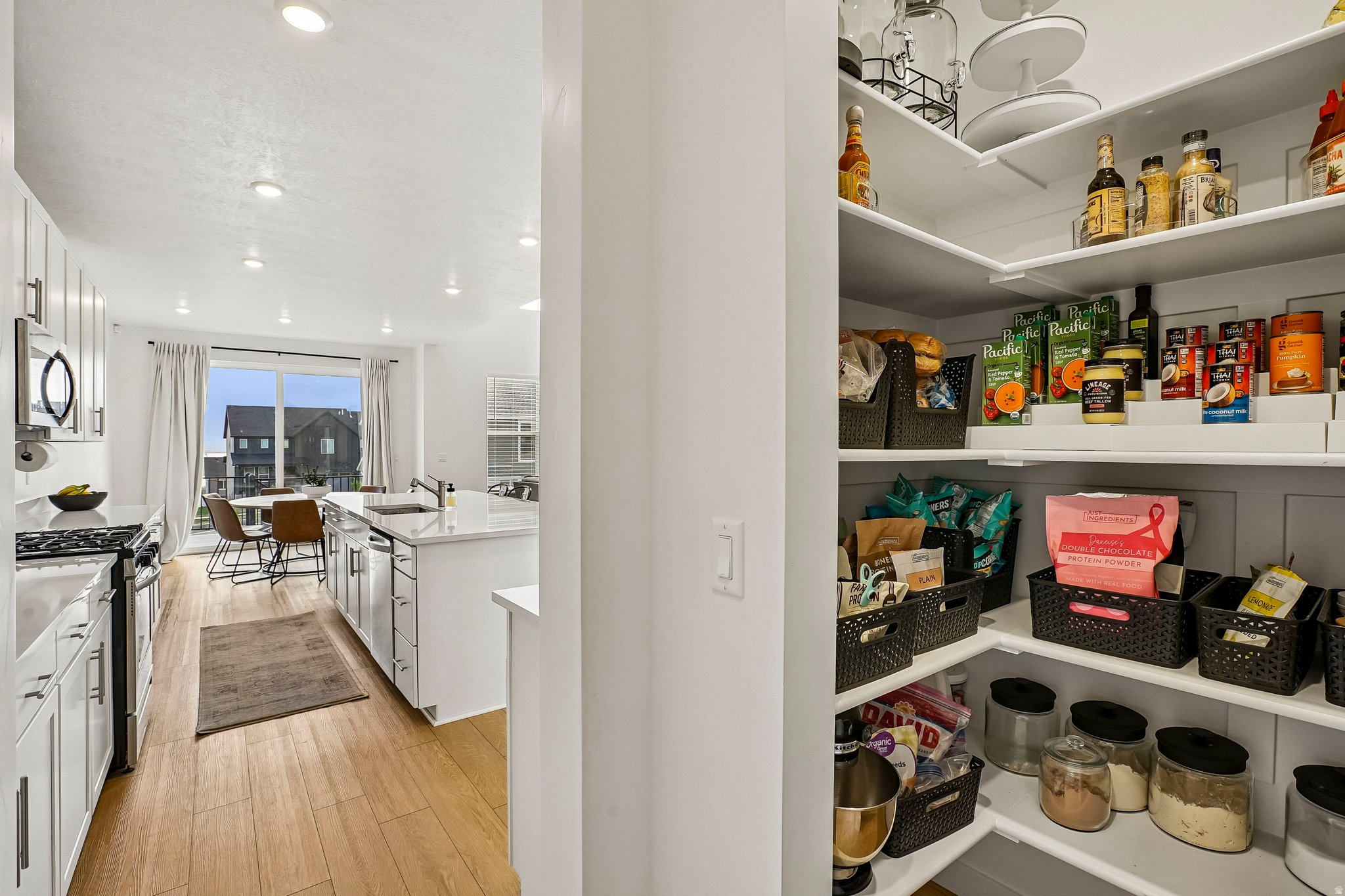 FOX HOLLOW - Residential