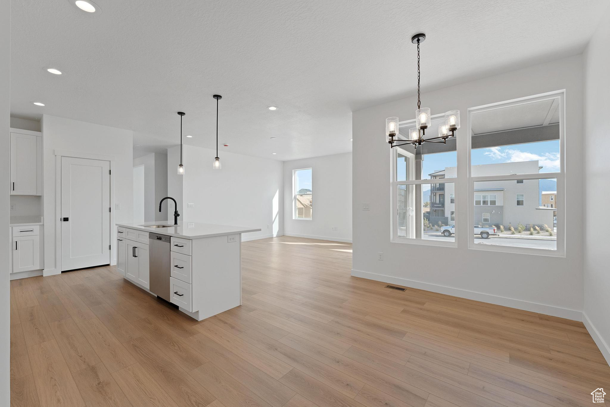 7646 S Clipper Hill Rd #305, West Jordan, Utah image 4