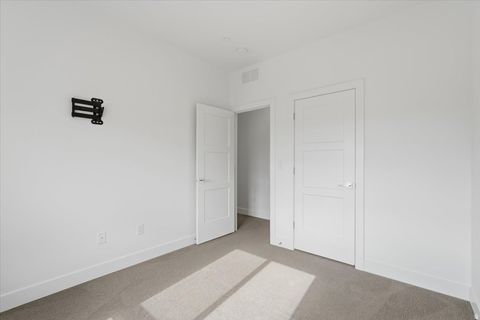 Tiny photo for 6996 S BROOKHILL Dr E, Cottonwood Heights, UT 84171 (MLS # 2135874)